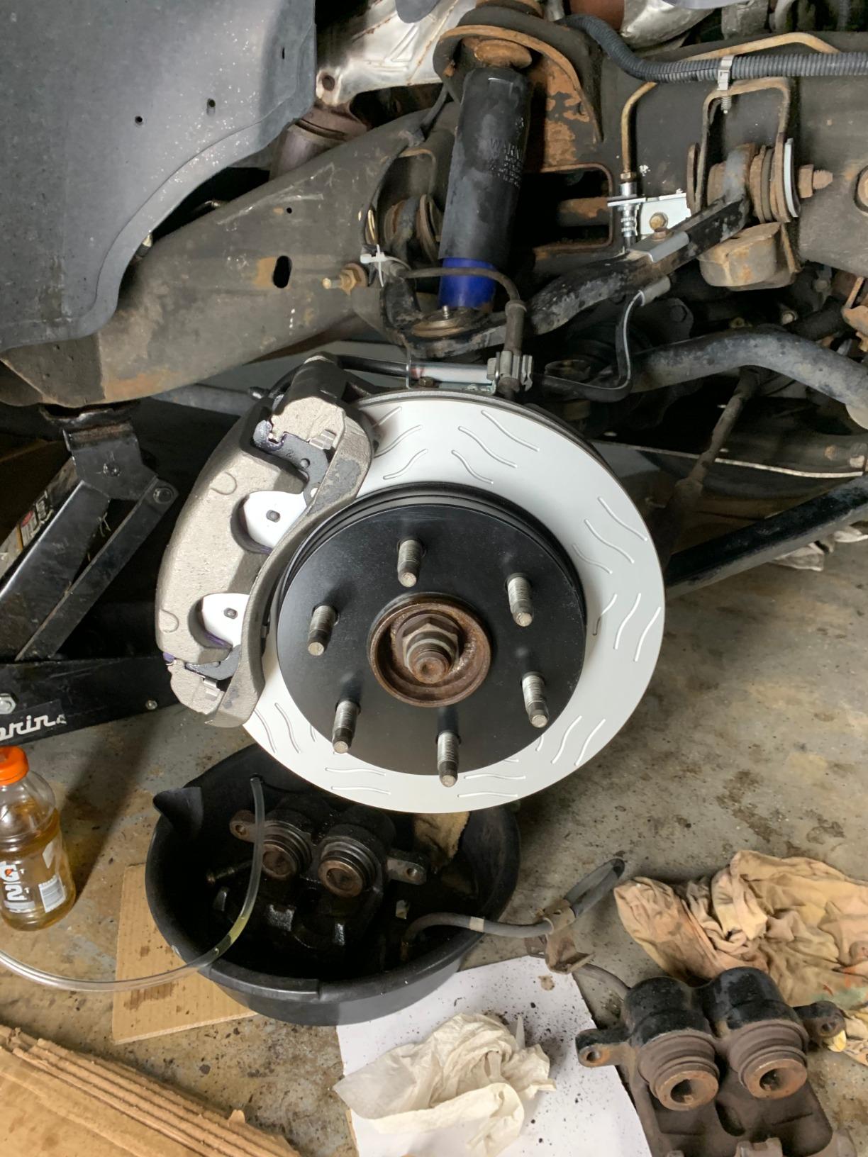 ACDelco Gold 18FR1379 (19141581) Disc Brake Caliper Assembly (Friction Ready Non-Coated) customer photo 2