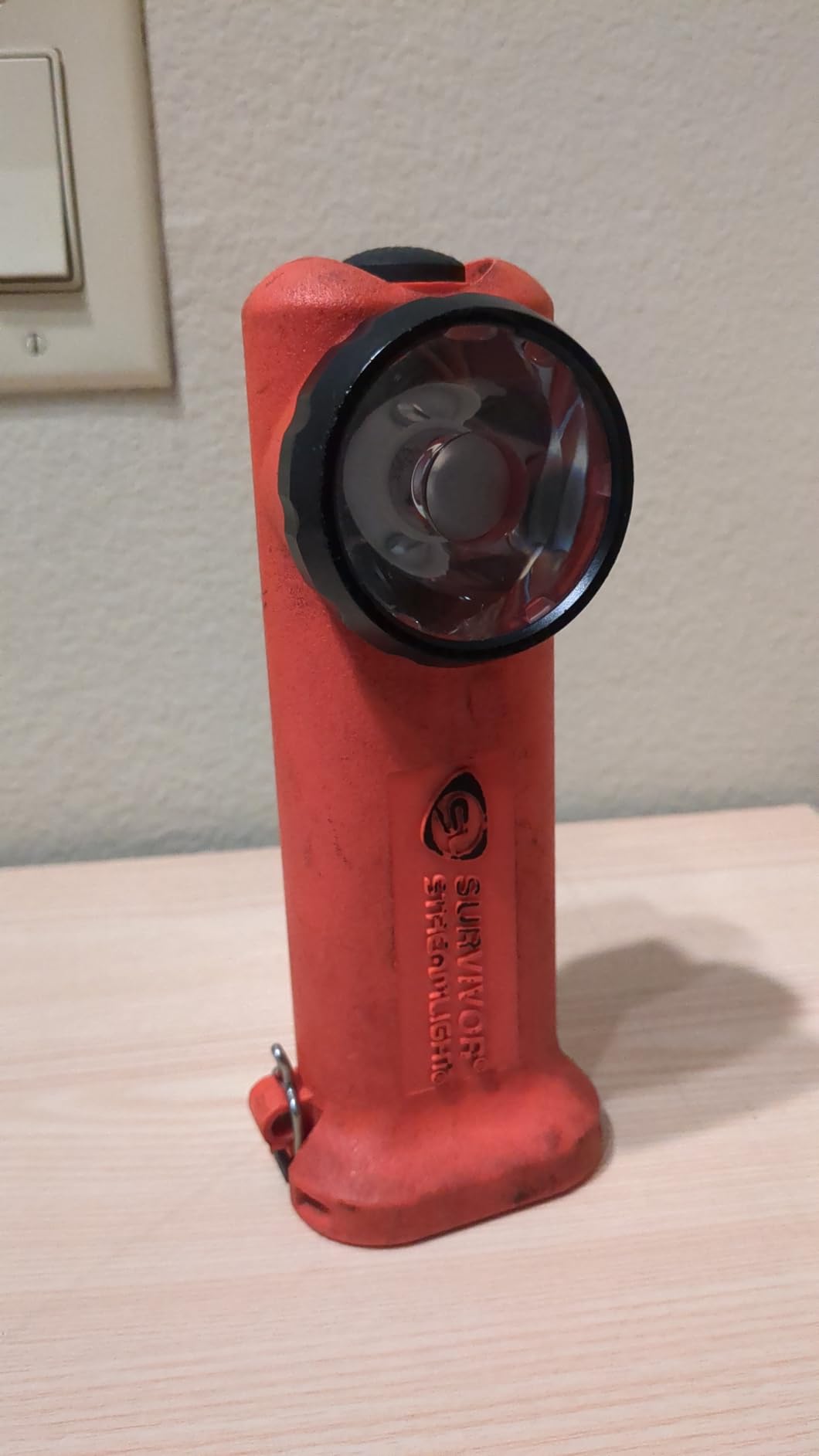 Streamlight 90540 Survivor 175-Lumen Right-Angle Flashlight, Orange customer photo 2