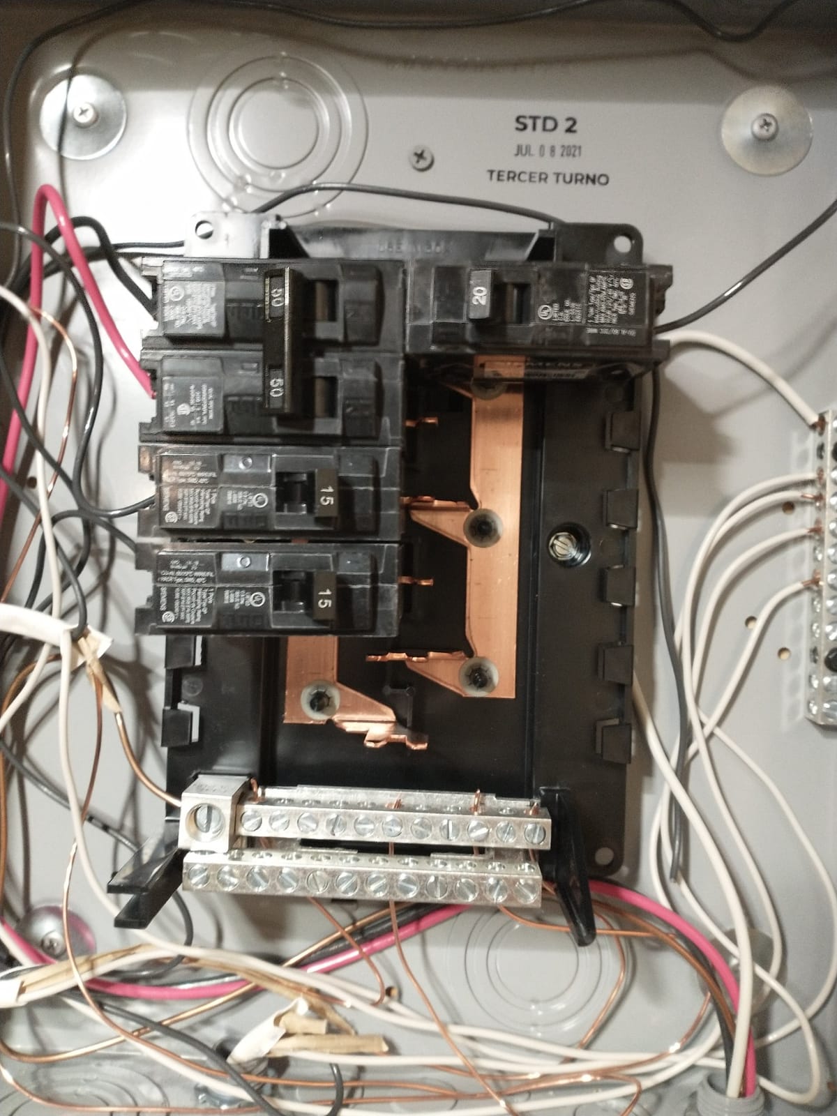 Siemens E1020MB1100FCGP 100-Amp Indoor Narrow Width Renovation Main Breaker Load Center, 10-Space 20-Circuit, Gray customer photo 2