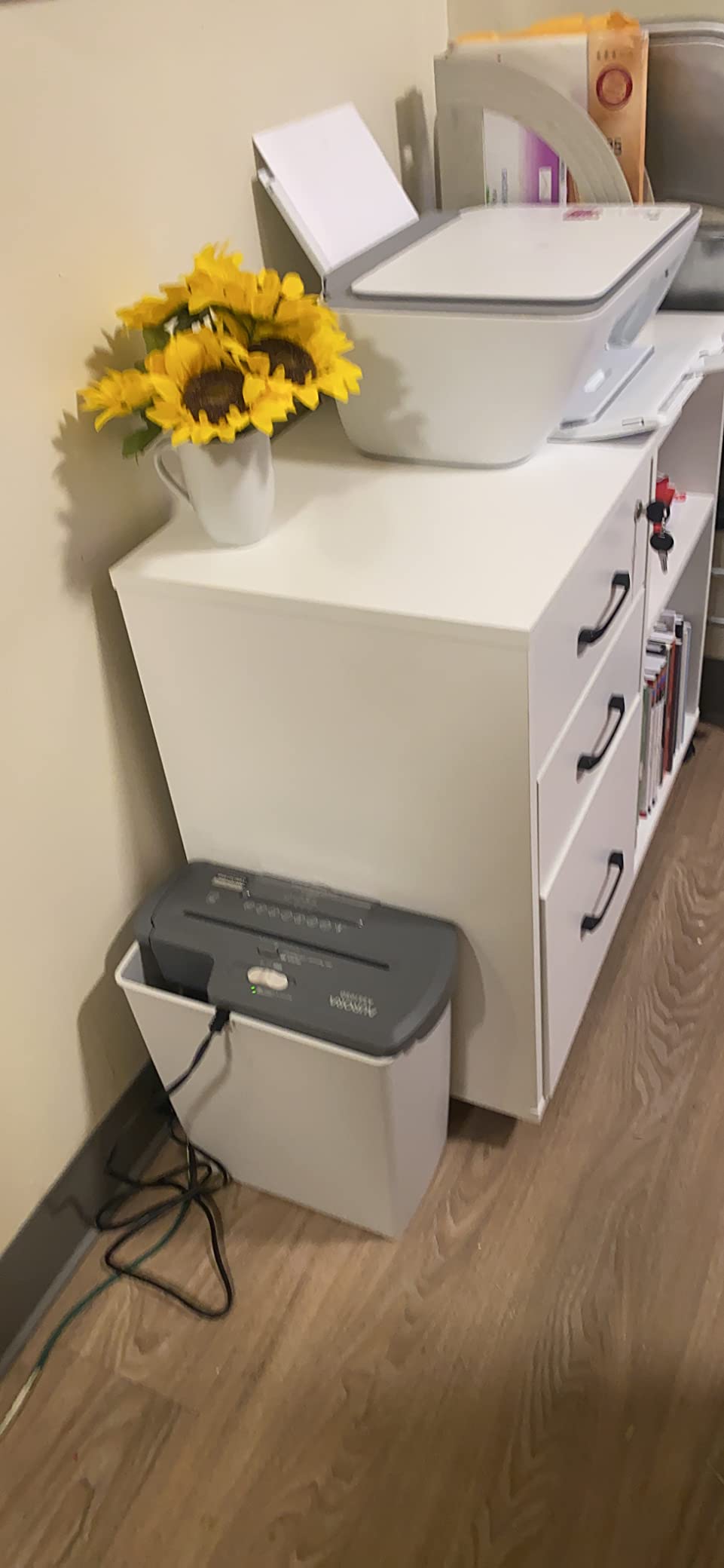Aurora AS810SD 8-Sheet Strip-Cut Paper, CD and Credit Card Shredder Basket customer photo 2
