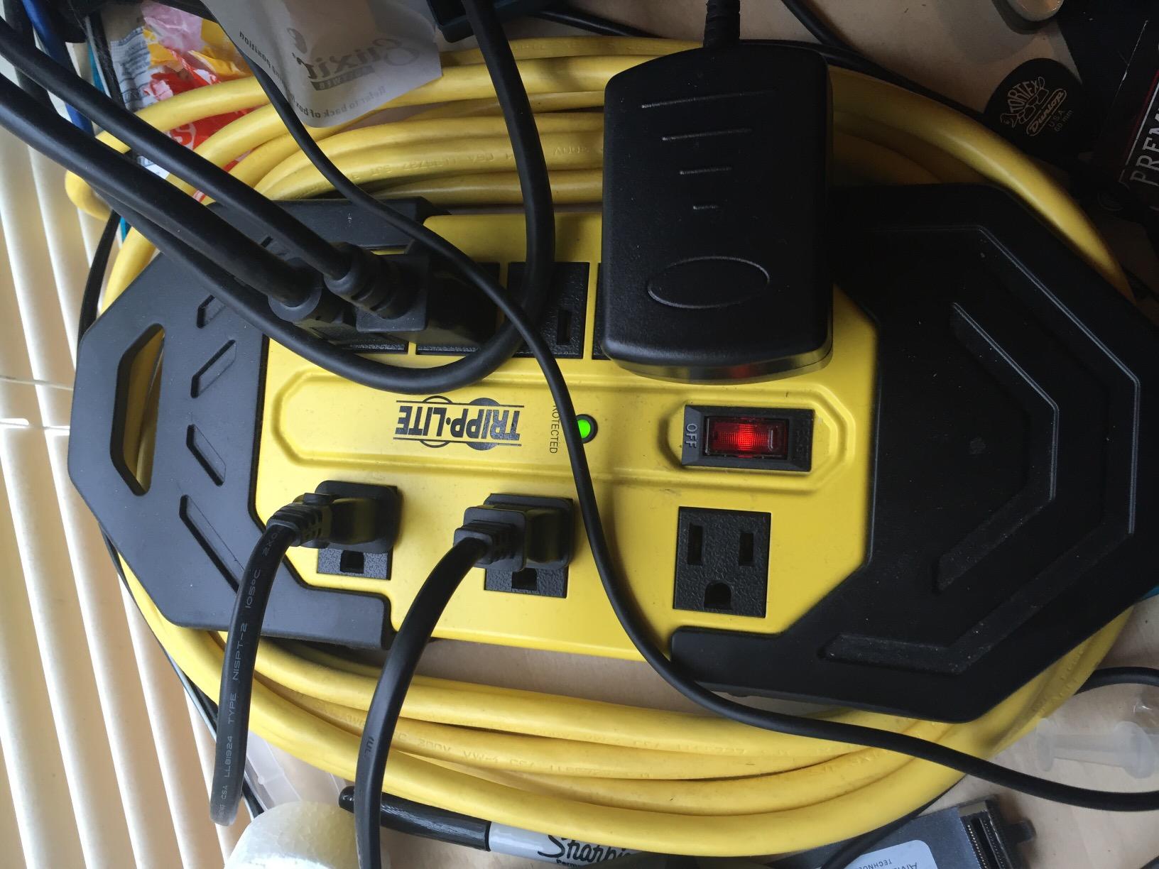 Eaton Tripp Lite TLM812SA 8 Outlet Heavy Duty Metal Surge Protector customer photo 1