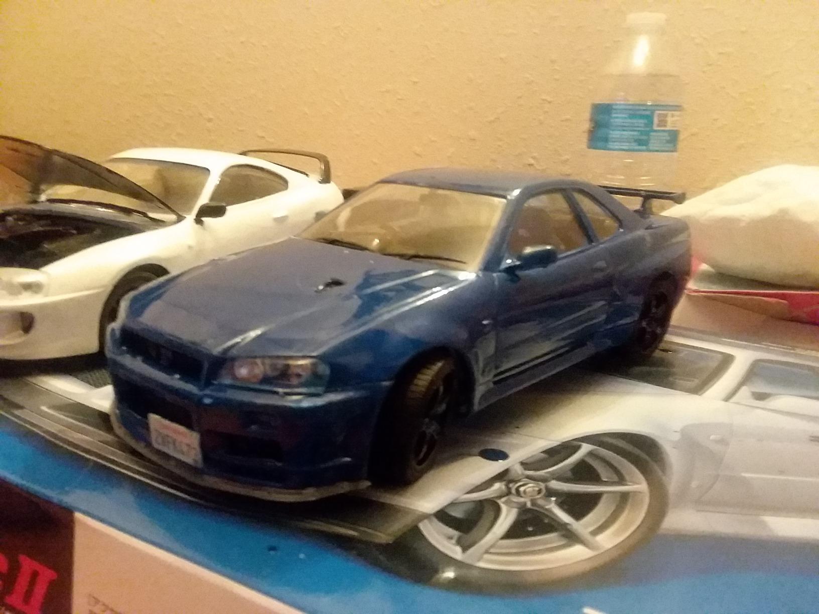 Tamiya Nissan Skyline GT-R R34 V-Spec II 1/24 Scale Model Kit 24258 customer photo 2