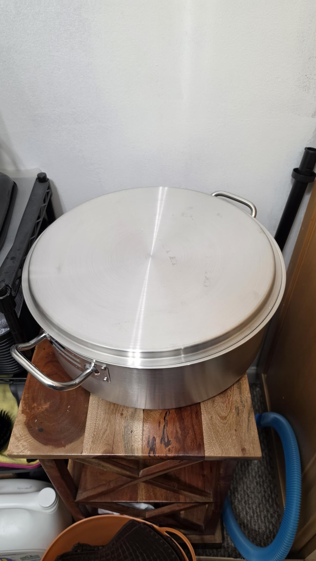 Winco 20 qt Stainless Steel Brazier Pan with Lid | Flat bottom, Wide base, Riveted handles, Induction safe, Great for Braising, Simmering, Batch Cooking and Restaurant Kitchens customer photo 2