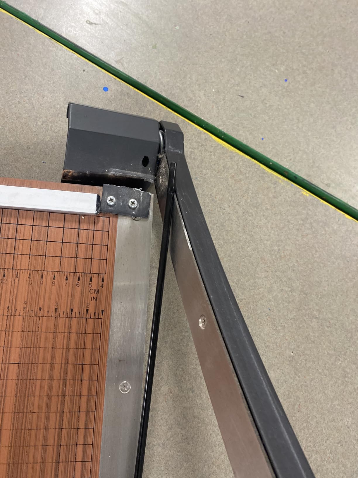 X-ACTO 24x24 Commercial Grade Square Guillotine Trimmer customer photo 1