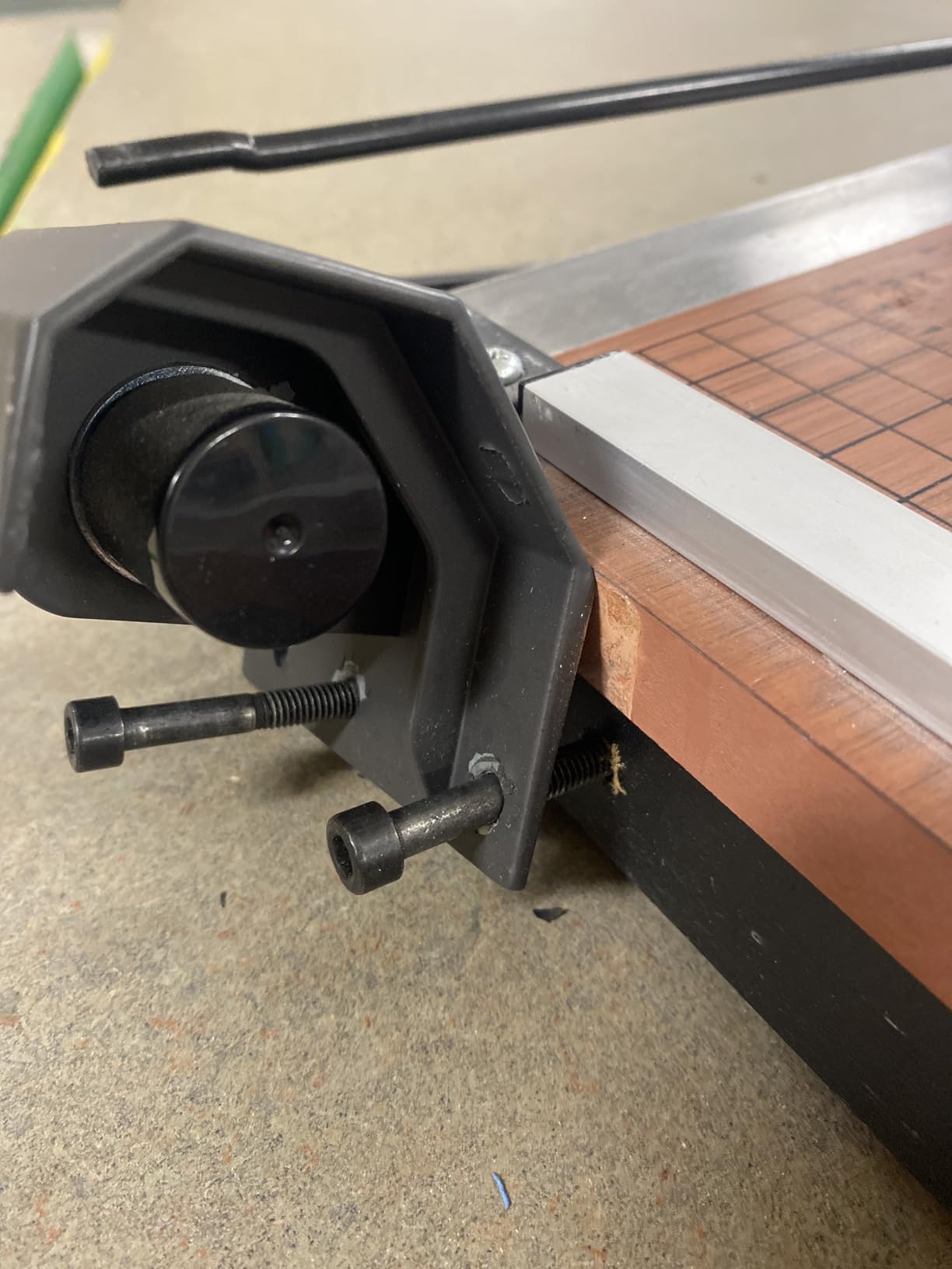 X-ACTO 24x24 Commercial Grade Square Guillotine Trimmer customer photo 2