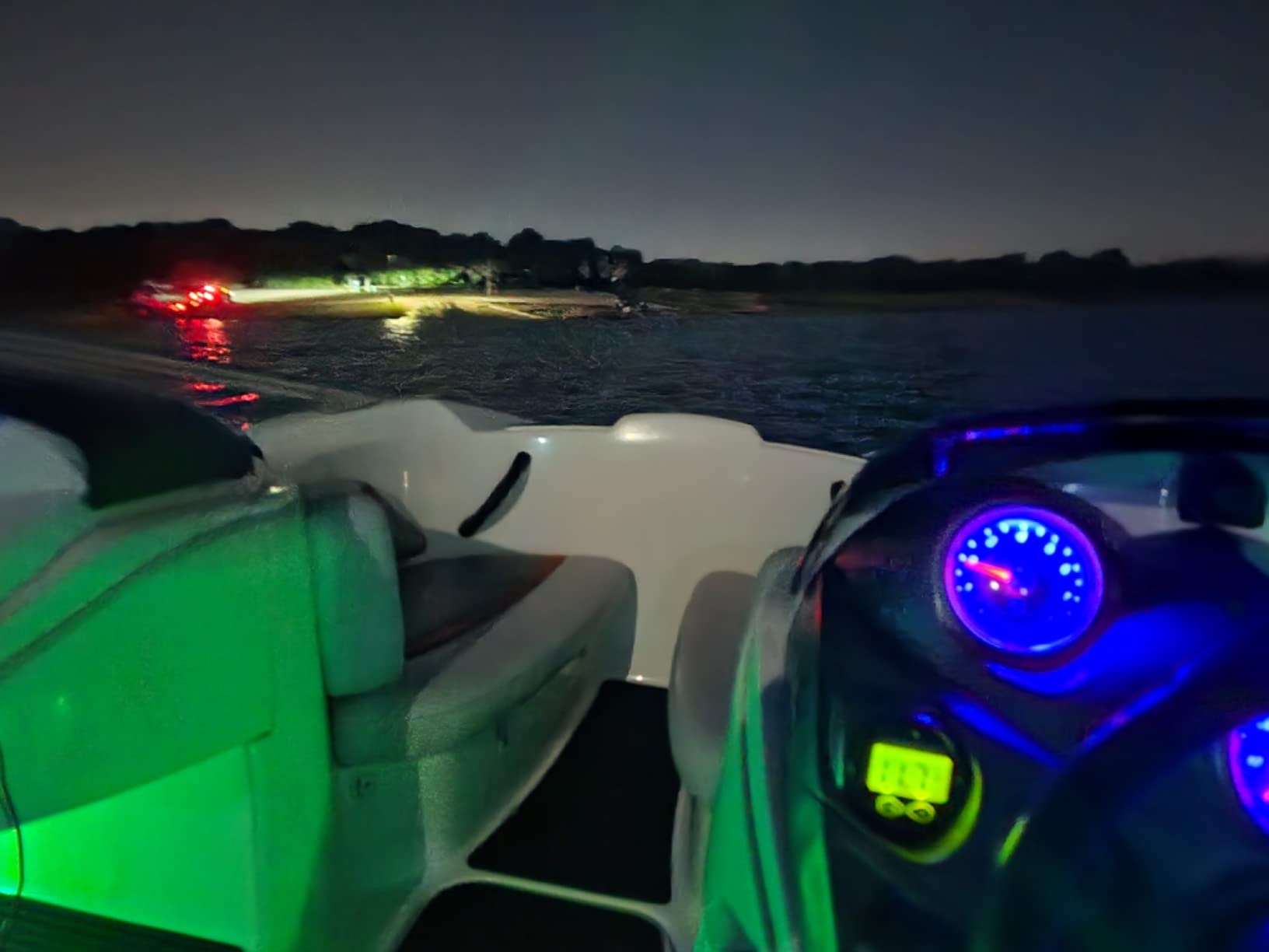HawkEye DT2BX-TM In-Dash Depth Sounder with Air and Water Temperature (Includes Transom Mount Transducer) customer photo 1