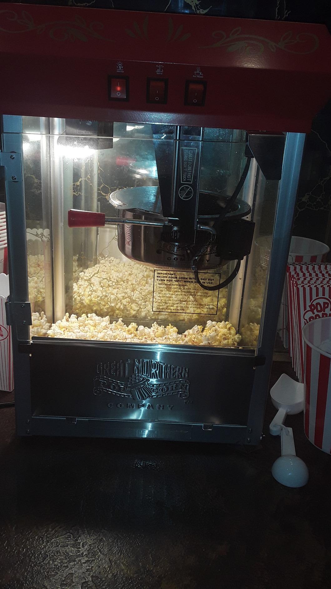 Great Northern Popcorn Company 6100 8 ounce Foundation Red Antique Style Popcorn Popper Machine, Red Floral, Counter-top Popper Machine customer photo 1