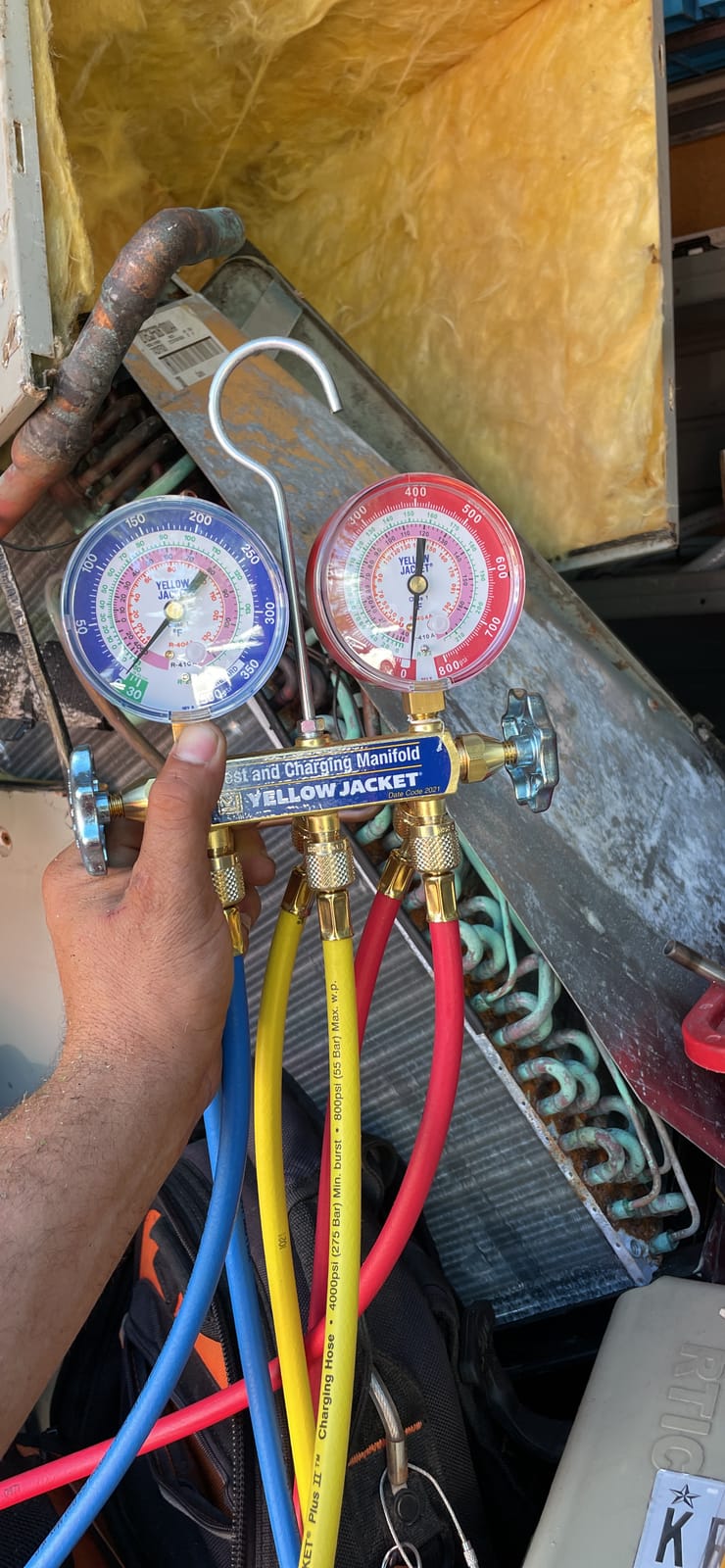 Yellow Jacket Mechanical Manifold Gauge Set, 2 Valve, 3 Hoses, Vacuum Port Size 1/4 in 42004-1 Each customer photo 1