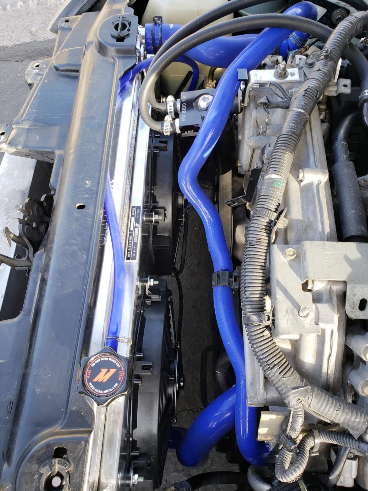 Mishimoto MMRAD-350Z-03 Performance Aluminum Radiator Compatible With Nissan 350Z 2003-2006 customer photo 1