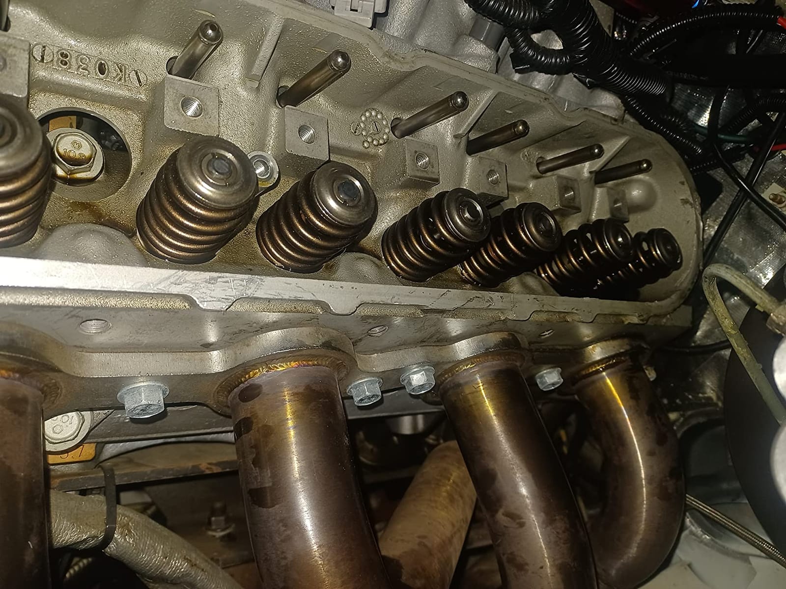 Pac Racing Springs Valve Spring, 1200 Series, Ovate Beehive Spring, 313 lb/in Spring Rate, 1.140 in Coil Bind, 1.290 in OD, LS-Series, Set of 16 (PAC-1218) customer photo 1