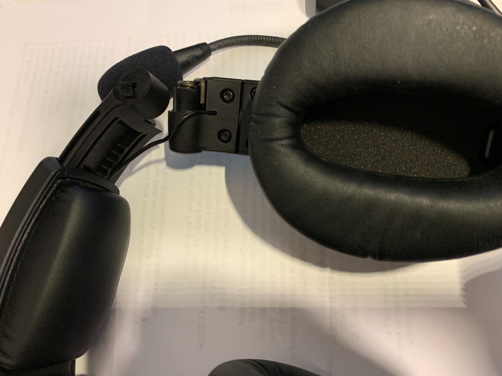 Lightspeed Aviation Sierra ANR Aviation Headset - Premium ANR Pilot Headset - Maximum Noise Canceling & Bluetooth Technology for Exceptional Communication customer photo 1
