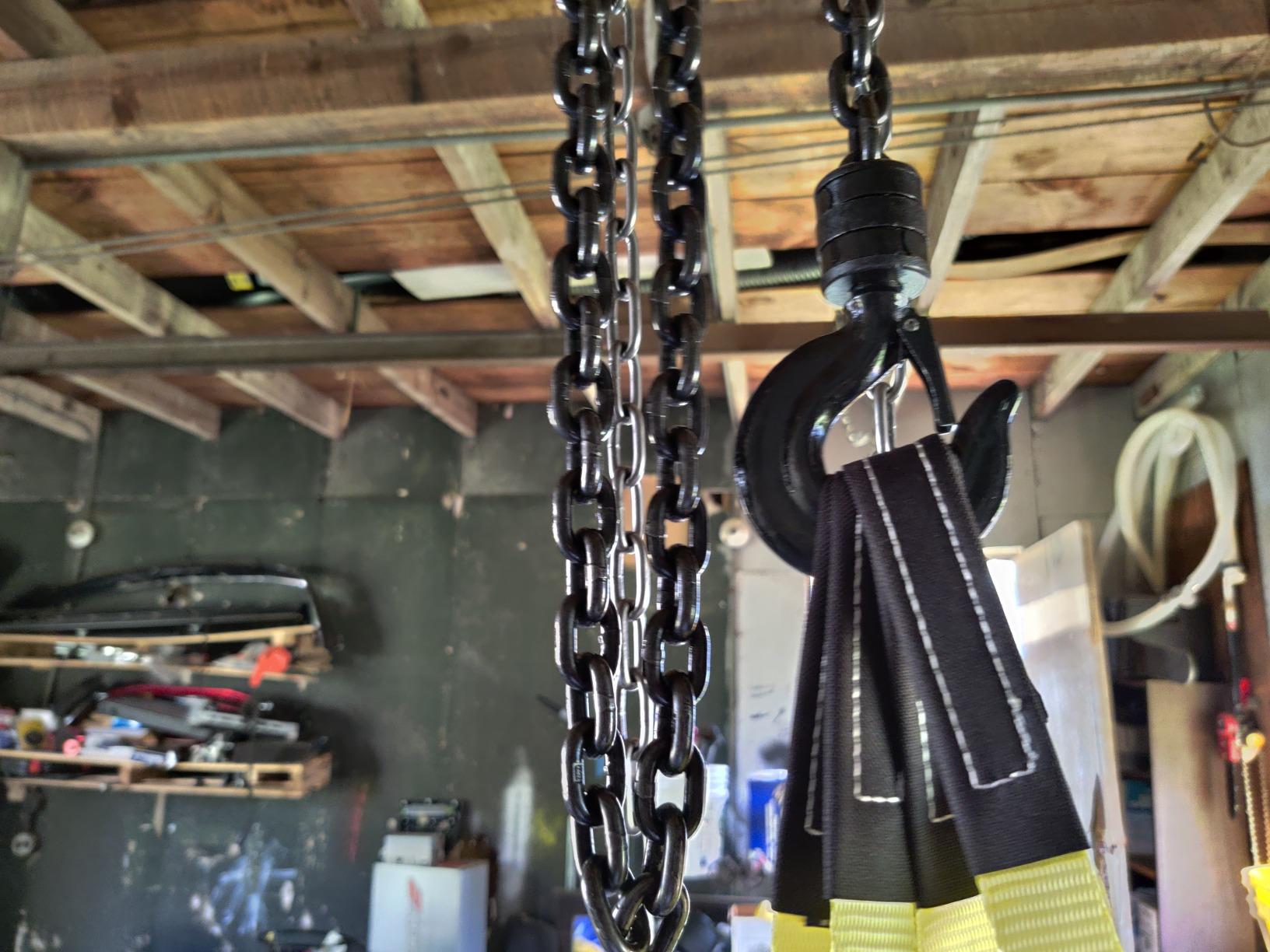 Big RED Hand Chain Hoist: 2 Heavy Duty Hooks, 8ft/2.5m Chain Length for Warehouse Building and Automotive Machinery, 1 Ton (2000 Lbs.) Capacity, Red customer photo 1