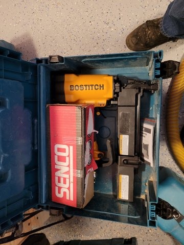 Bostitch 16 Ga 7/16 In. Pneumatic Medium Heavy Duty Crown Stapler customer photo 1