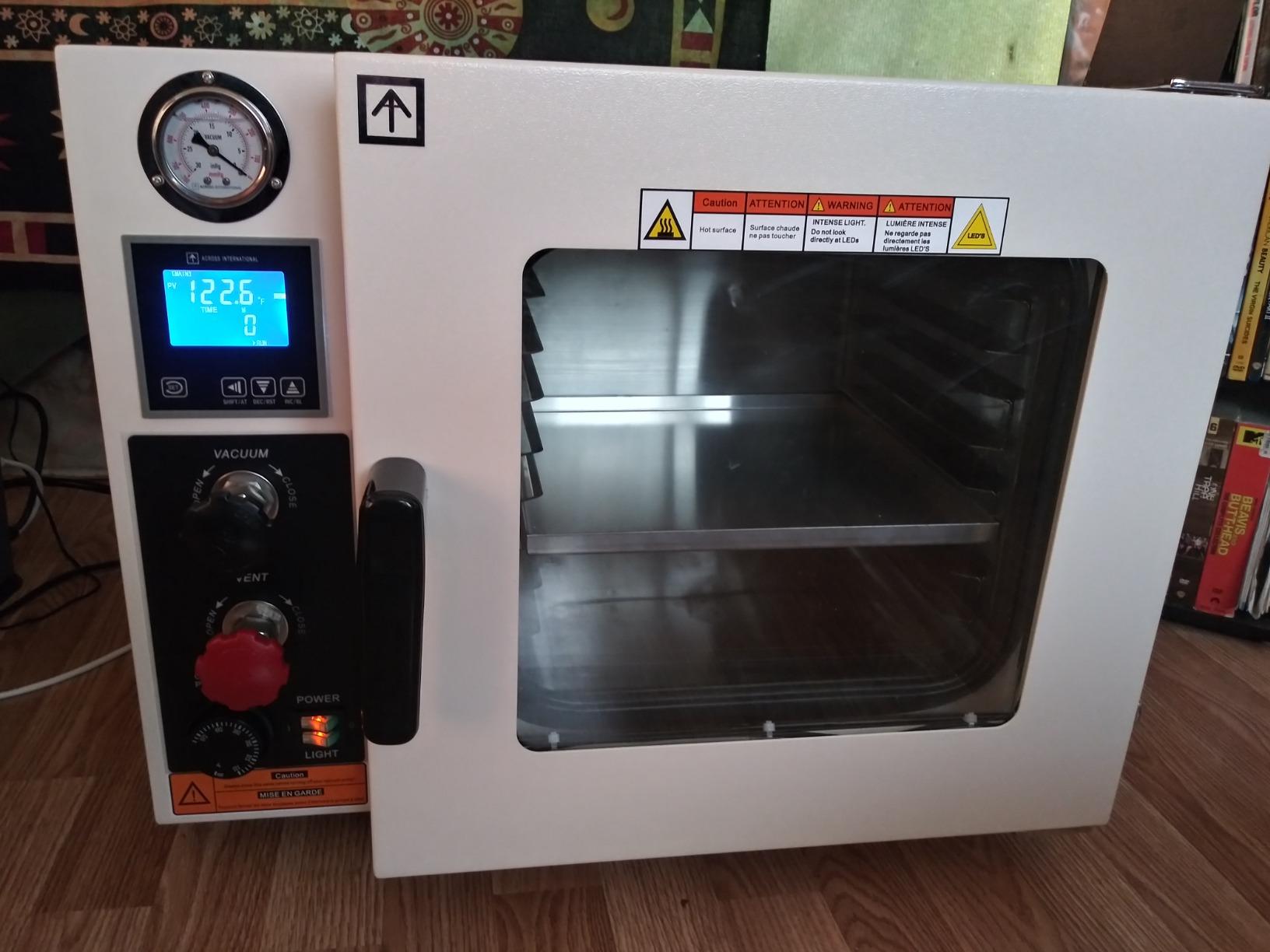 Across International AT09p7.110 Vacuum Oven with 7 CFM Pump, 5 Sided Heating, 0.9 cu ft customer photo 1