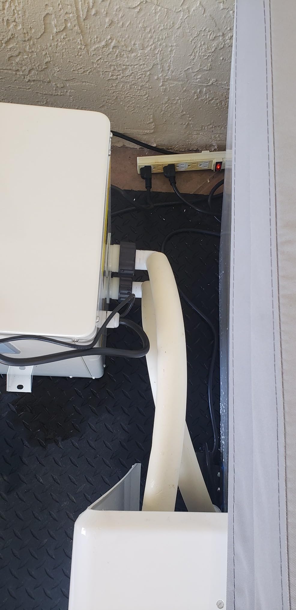 EcoPlus Commercial Grade Water Chiller, Cooler for Reservoirs, Hydroponics, and Aquariums, 1 ½ HP customer photo 1