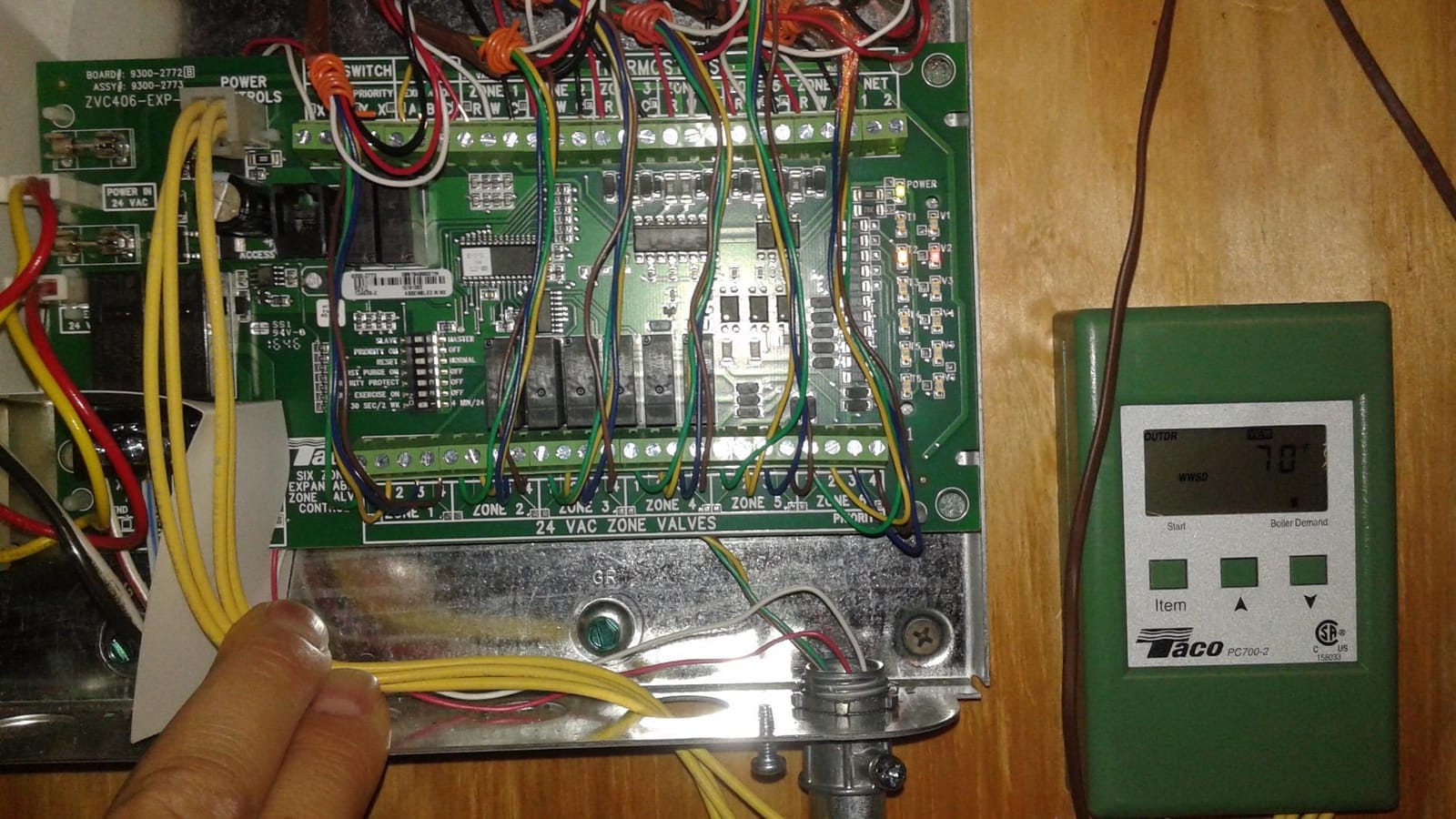 ZVC404-4 Zone Valve Control, 4 Zone customer photo 2
