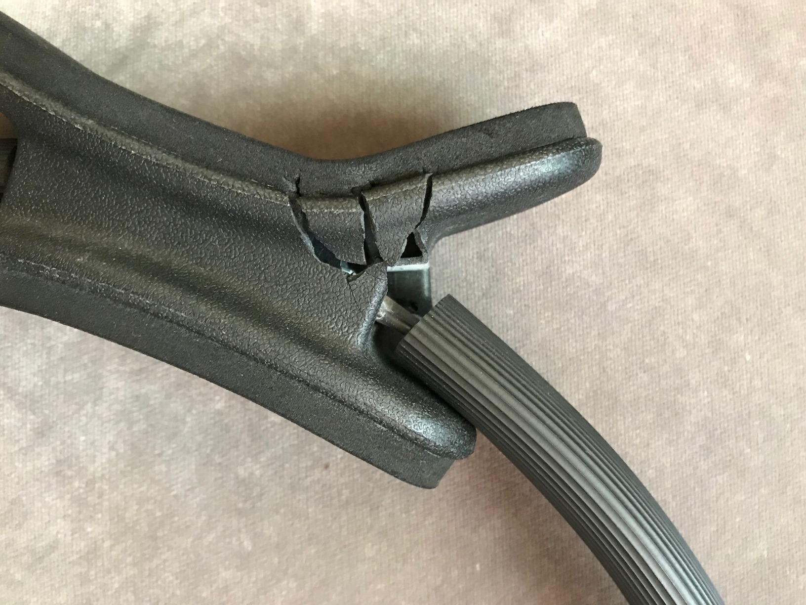 The ProsourceFit Resistance Ring enhances Pilates Workouts with Light Resistance to Help Tone and Strengthen Your Entire core and Body customer photo 1