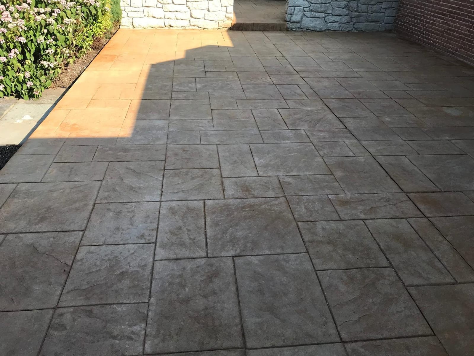 CC Concrete Coatings Vivid Acid Stain | Weathered Terracotta | 1-Gallon | Mottled Look, Variegated Effect, Concrete Stain, Reacts with Cement, Interior & Exterior, Patios, Floors, Driveways customer photo 1