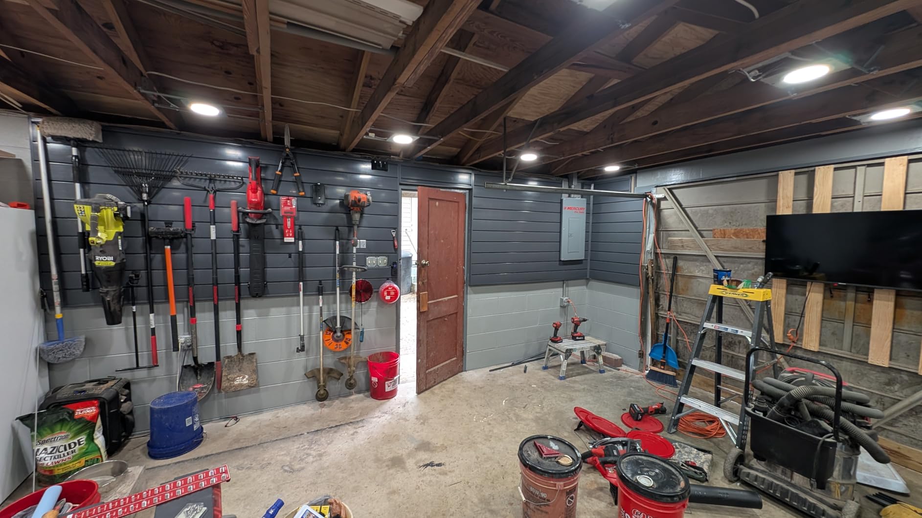 Proslat 88107 Heavy Duty PVC Slatwall Garage Organizer, 8-Feet by 4-Feet Section, 10 Panels, Light Grey customer photo 1