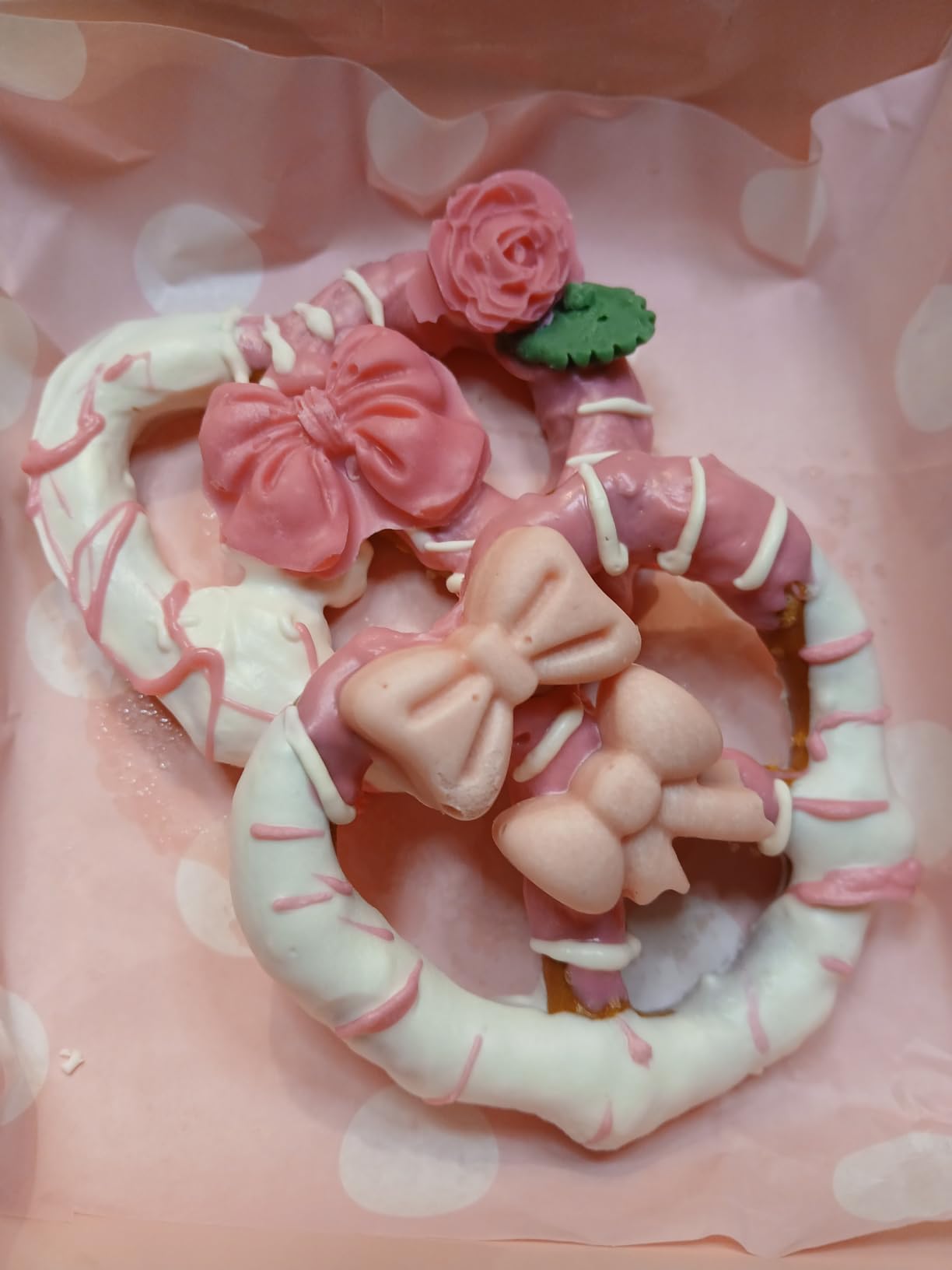 Wilton Candy Melts Drizzling Scoop for Chocolates and Cake Pops customer photo 1