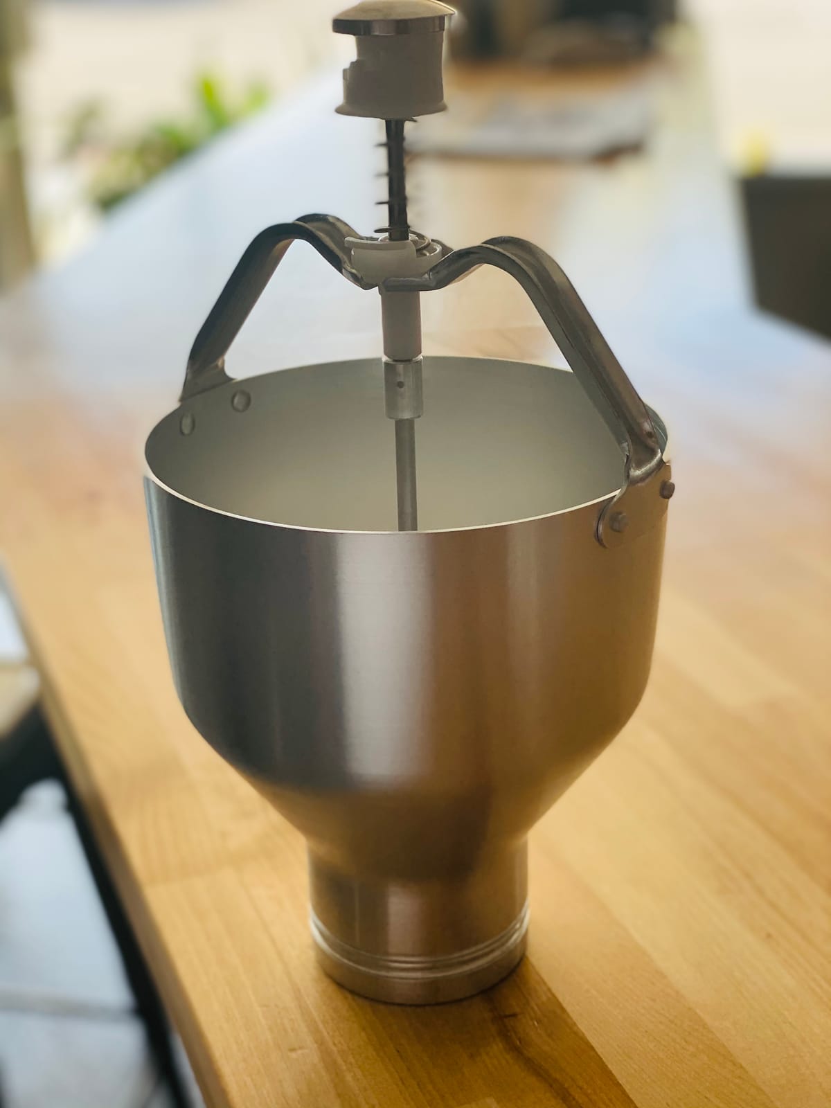 Winco B00HFASGM2 Aluminum Pancake Dispenser, Medium customer photo 2