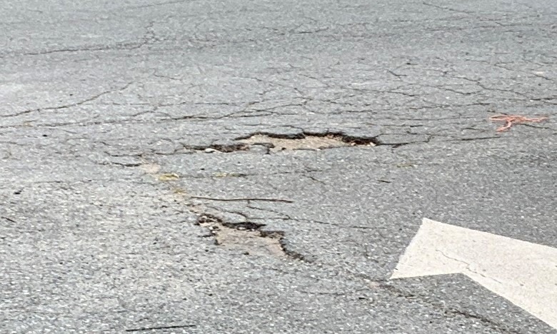 EZ Street EZ50 Asphalt Cold Patch Pothole Repair, 50-Lbs. - Quantity 56 customer photo 2