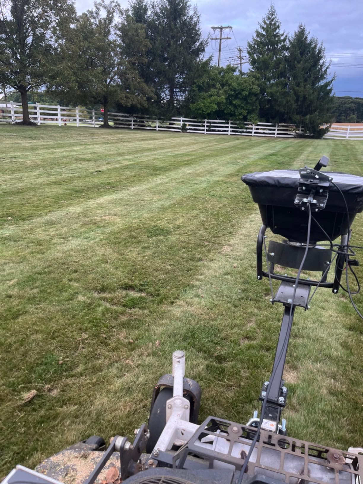 Guide Gear UTV/ATV Receiver Mount Broadcast Spreader Seeder, 80 Pound Capacity, Lawn and Garden Seed Spreaders, 12-Volt, with Rain Cover customer photo 2