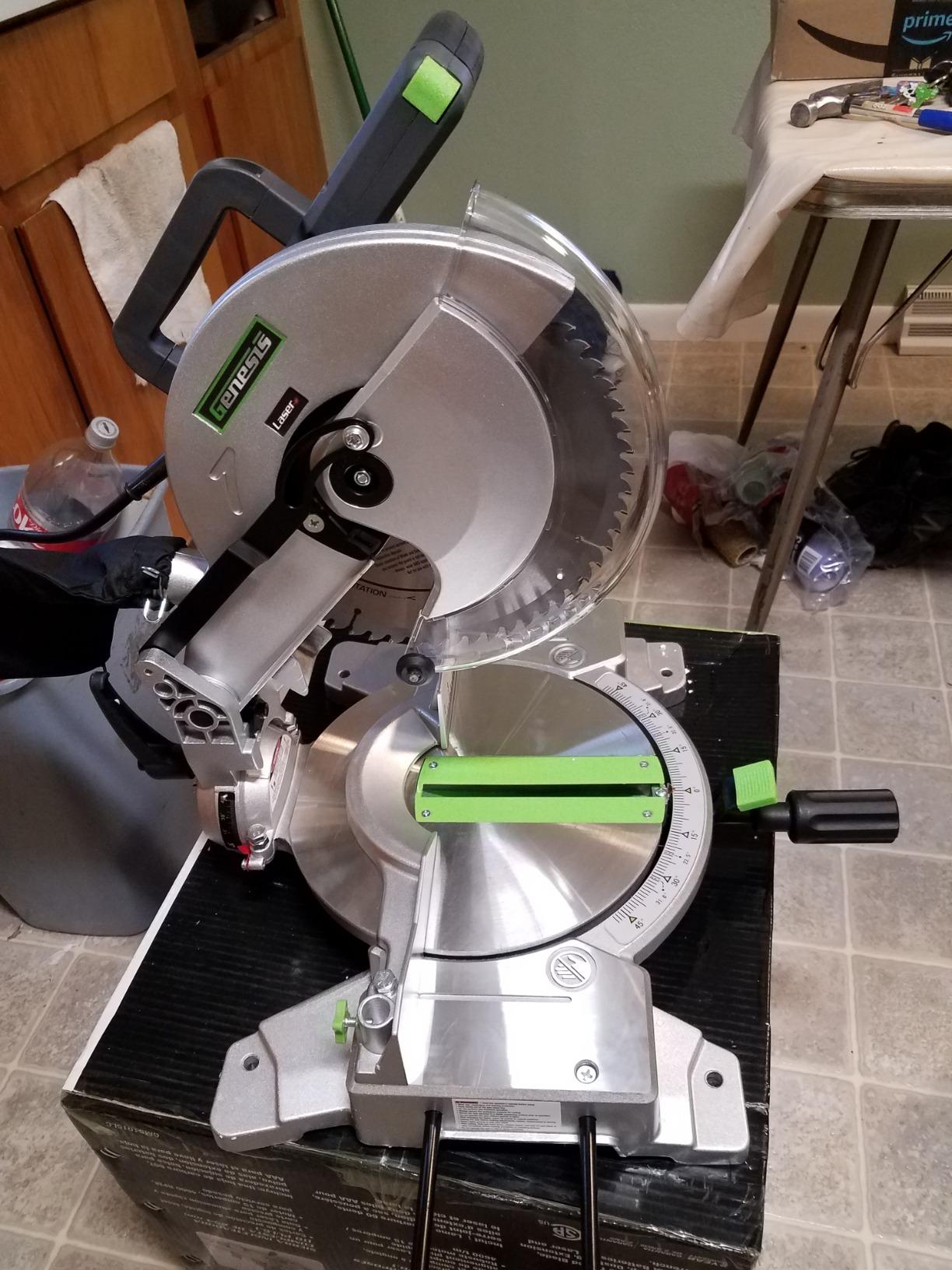 Genesis GMS1015LC 15-Amp 10-Inch Compound Miter Saw with Laser Guide and 9 Positive Miter Stops , Gray customer photo 1