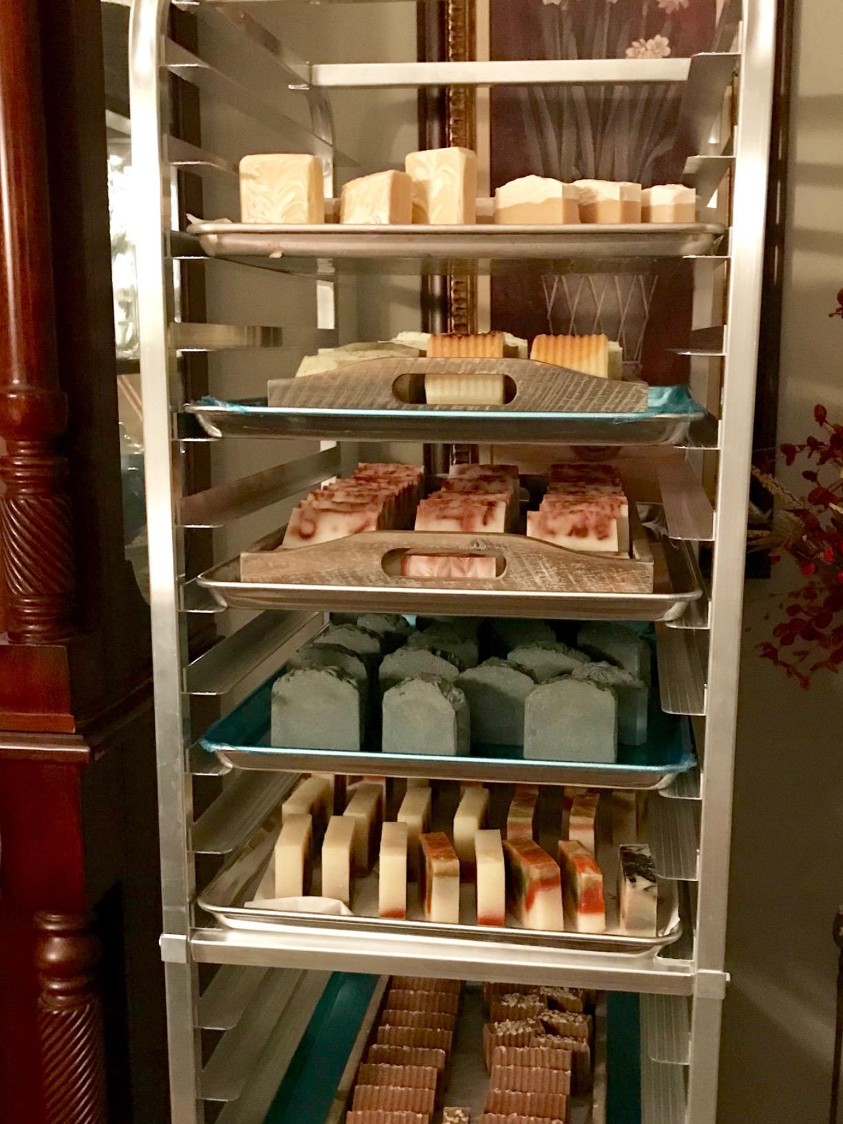 GRIDMANN Commercial Bun Pan Bakery Rack - 20 Sheet customer photo 1