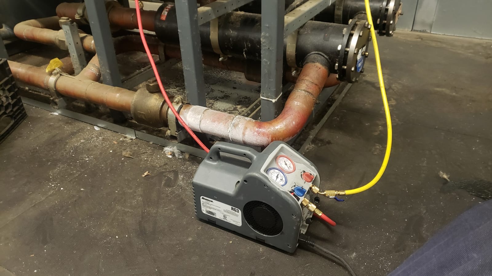 Robinair RG3 Portable Liquid and Vapor Refrigerant Recovery Machine | Compatible with Common CFC, HFC, HCFC Refrigerants Including R-410A; 115V, 60Hz customer photo 1