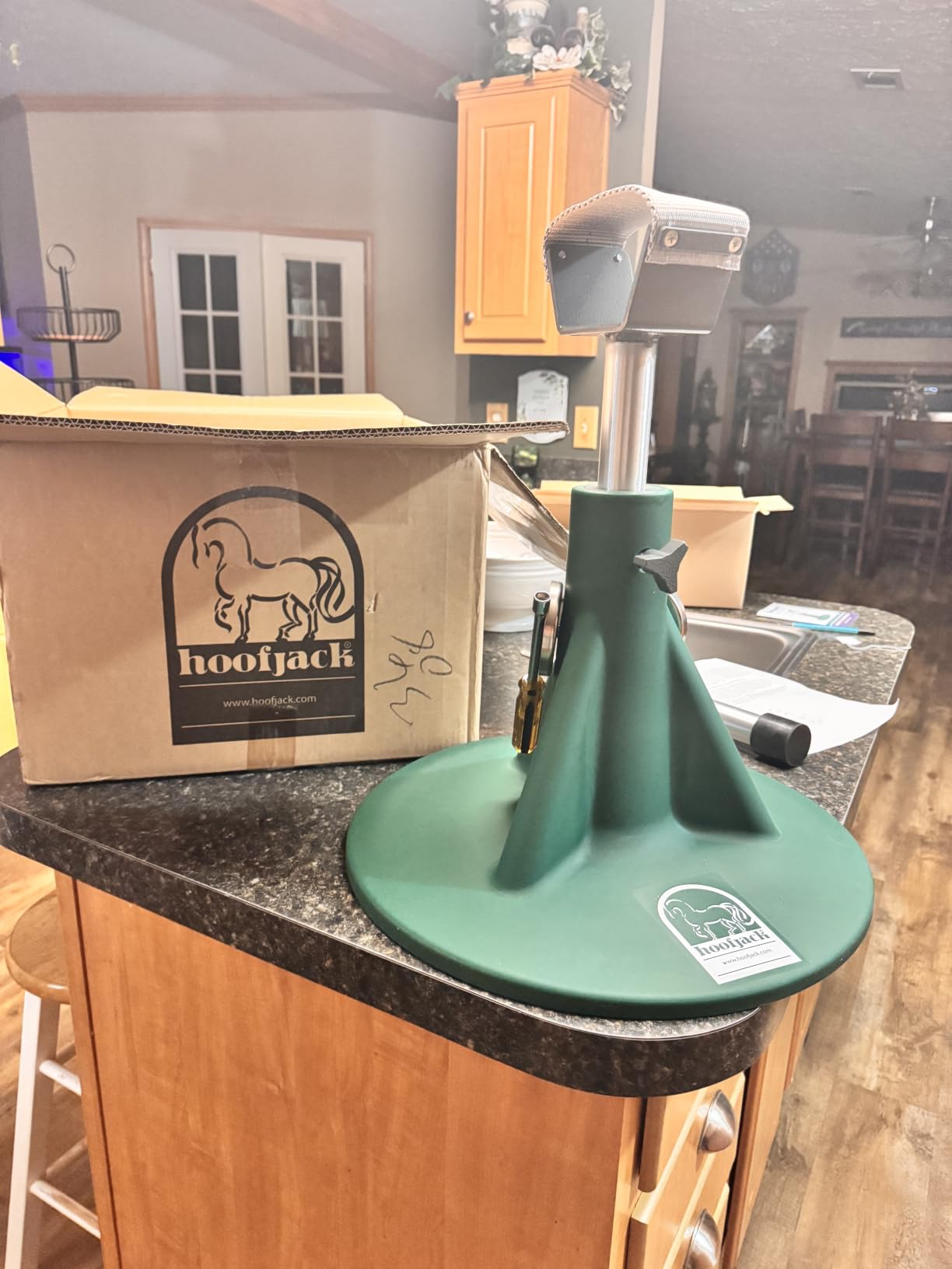 Hoofjack Hoof Stand - Plastic Base customer photo 1