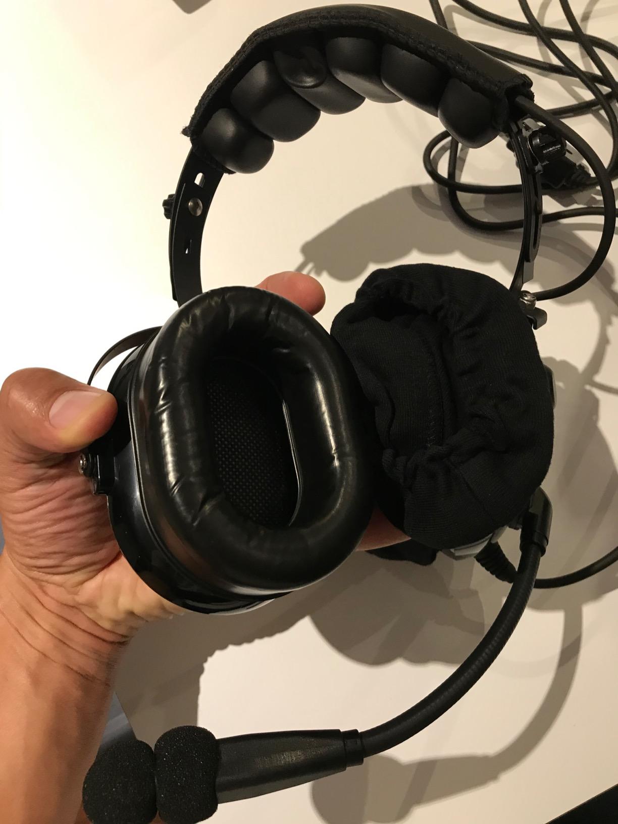 KA-1 General Aviation Headset for Pilots - Mono and Stereo Compatibility, Passive Noise Reduction, Noise Canceling Microphone, Gel Ear Seals, Adjustable Headband & Headset Bag customer photo 1
