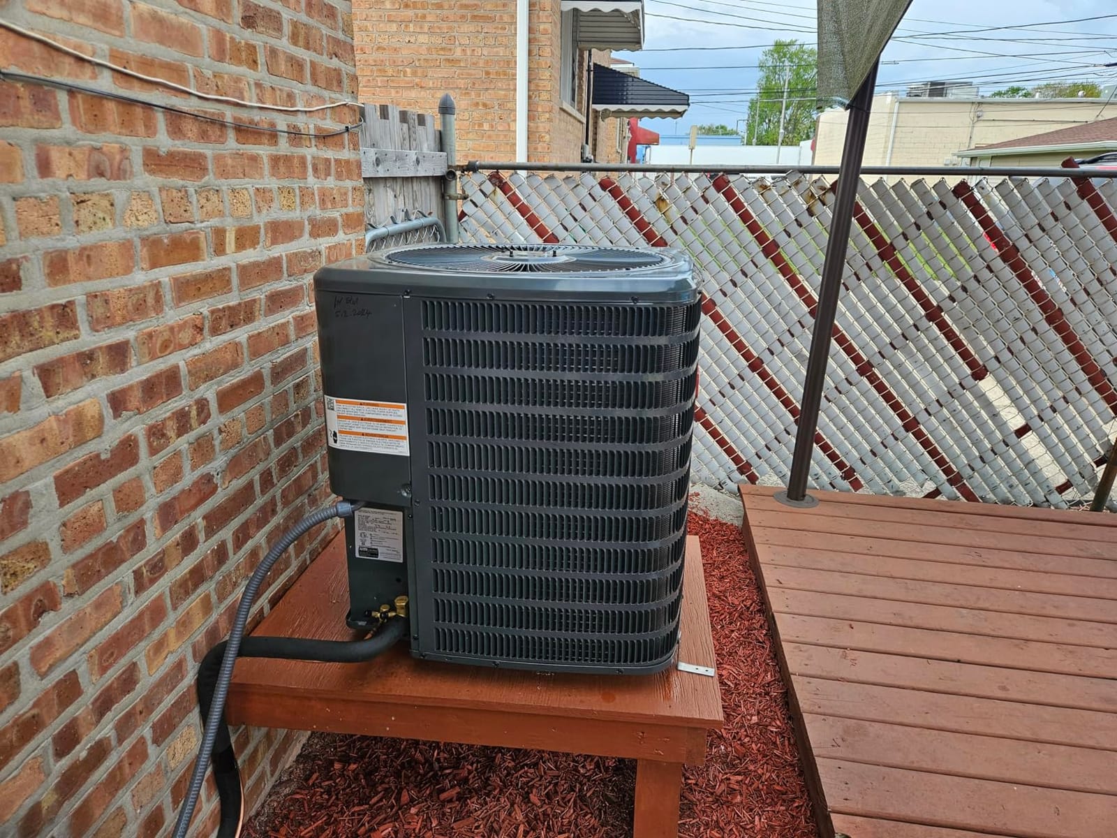 Goodman 2.5 TON 14.3 SEER2 R-32 AC Condenser (replaces GSXN403010 and GSX140301) (GLXS4BA3010) customer photo 1
