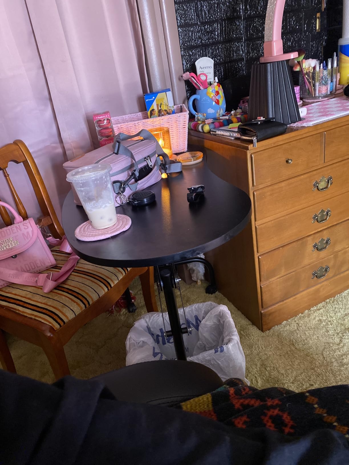 Yaheetech Portable Manicure Table Foldable Nail Desk with Drawer, Black | 37-inch workstation with large drawer, client wrist pad, controllable wheels plus carrying case for spa, salon or mobile use. customer photo 1
