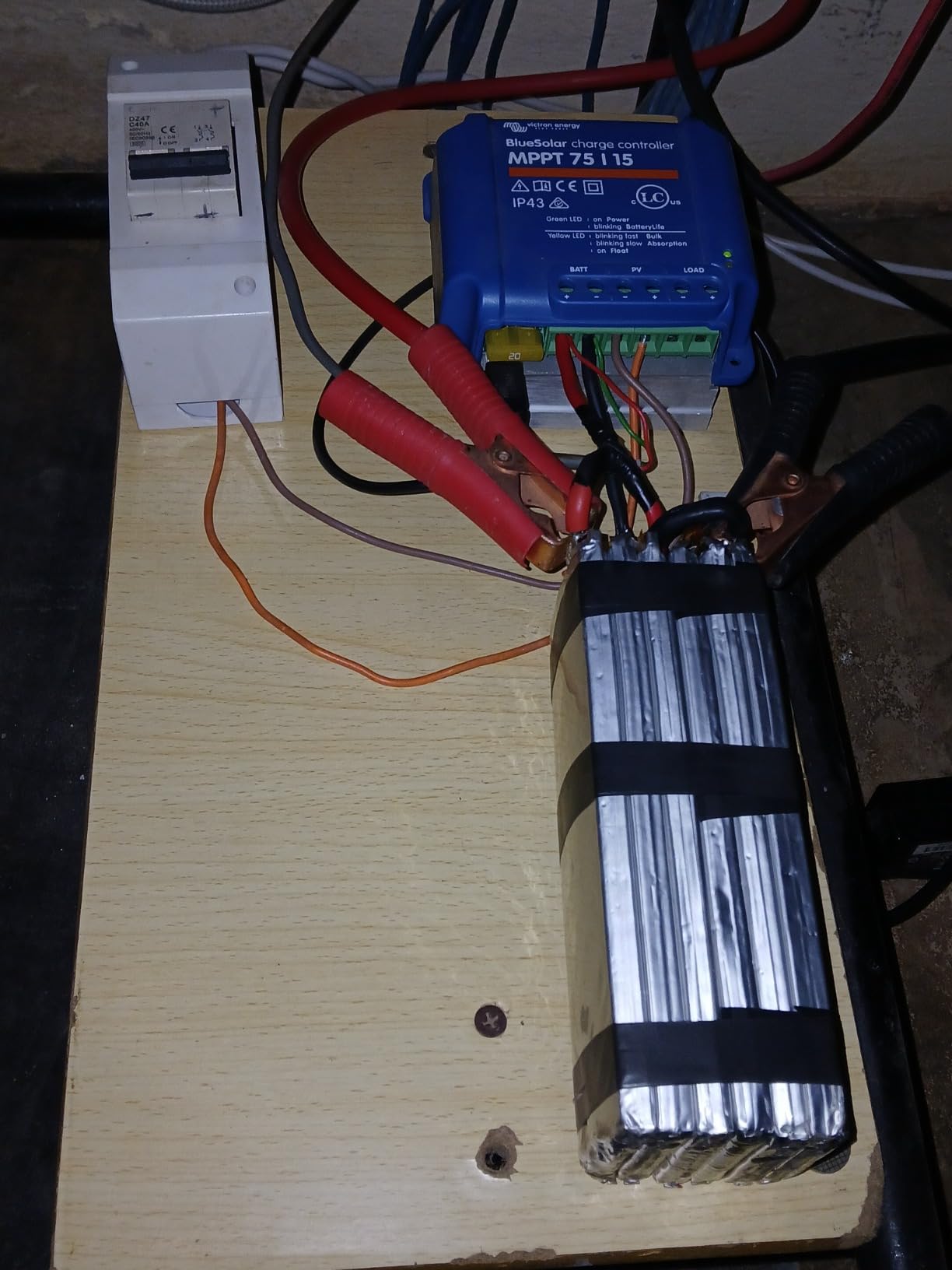 Victron Energy BlueSolar MPPT Solar Charge Controller 75V, 15A, 12/24V | Charge Controllers for Solar Panels customer photo 1