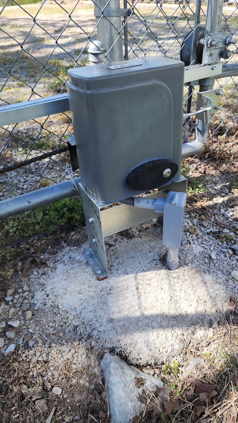 CO-Z Automatic Sliding Gate Opener 1400 lb 40 ft Gates 110V Chain Drive | Easy Installation, Includes Hardware, 20 ft #41 Chain, 2 Remotes, Infrared Sensor Compatible (Sold Separately) customer photo 1