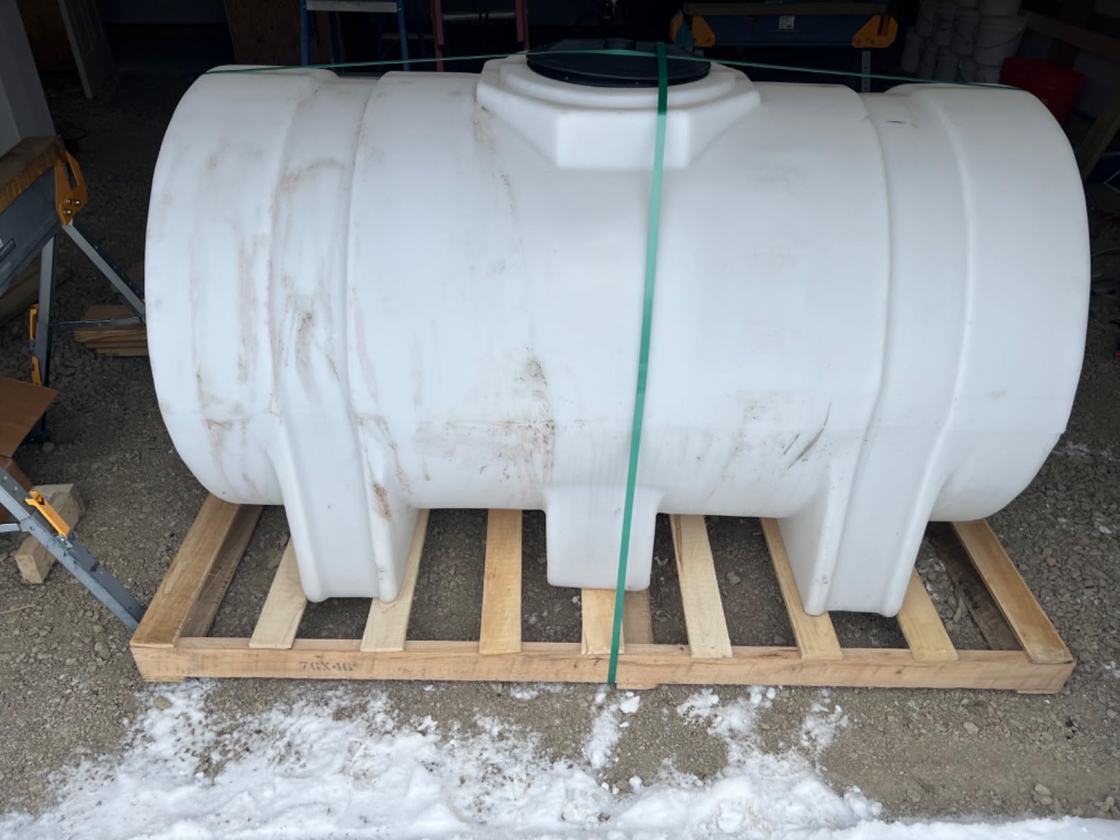RomoTech 325 Gallon Polyethylene Storage Tank with Legs–Heavy-Duty Horizontal Water Storage Tank for Farms, Industrial or Chemical Use–UV-Resistant, Rustproof, BPA-Free Plastic Liquid Tank, 82124259 customer photo 1