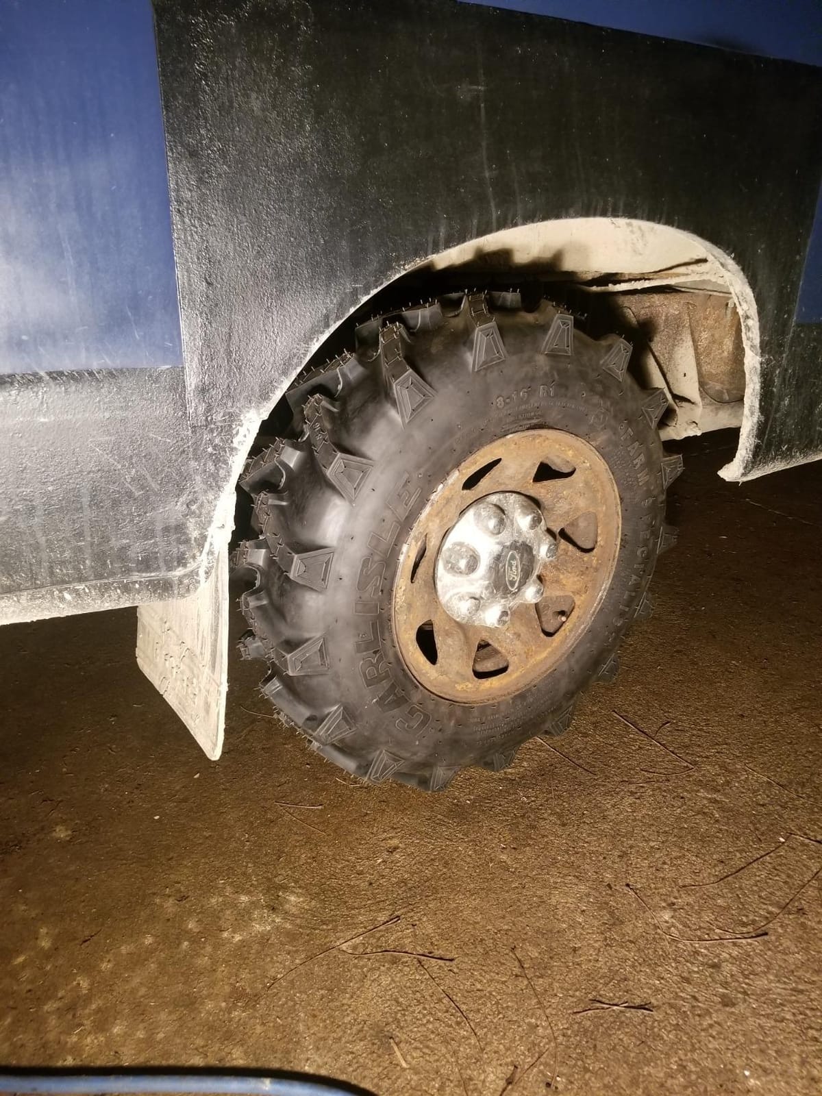 Carlisle Farm Specialist R-1 Industrial Radial Tire-6/-12 | Tractor All Season Traction 70A8 Rated 6 Ply Bias Construction Black Sidewall Tire customer photo 2
