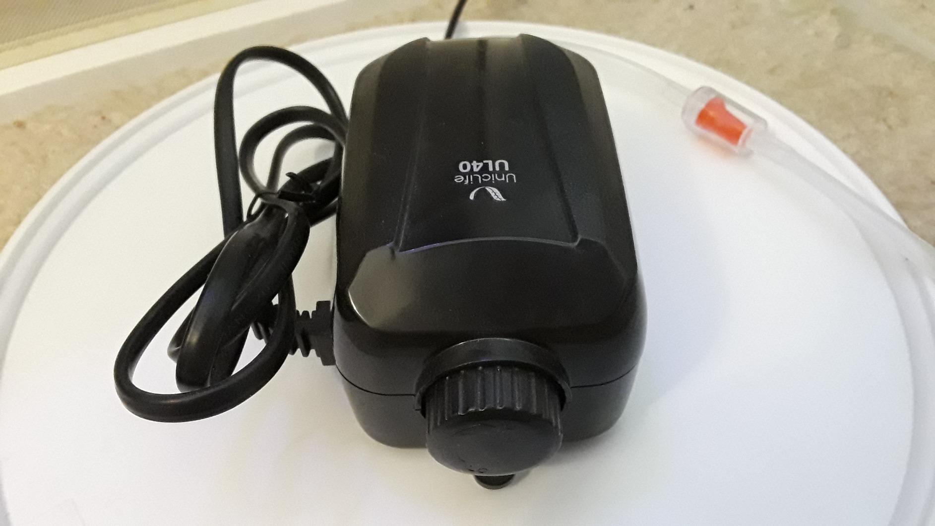Uniclife Aquarium Air Pump Dual Outlet Fish Tank Aerator with Accessories for 5-200 Gallon Tank customer photo 1