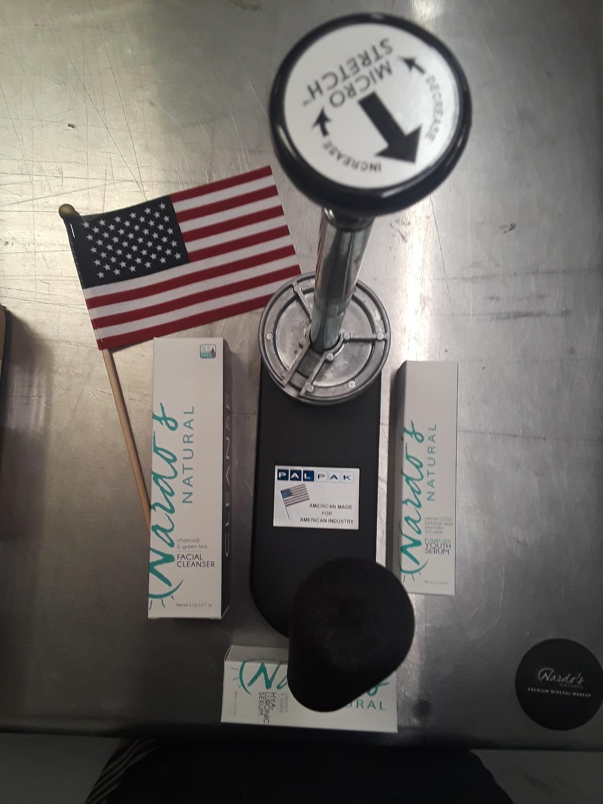 Made in USA! Industrial Strength Stretch Film Dispenser - Palpak100 Light Weight Pallet Wrapper - Tension Knob Adjustment Wrap Handle (1 Pack) customer photo 1