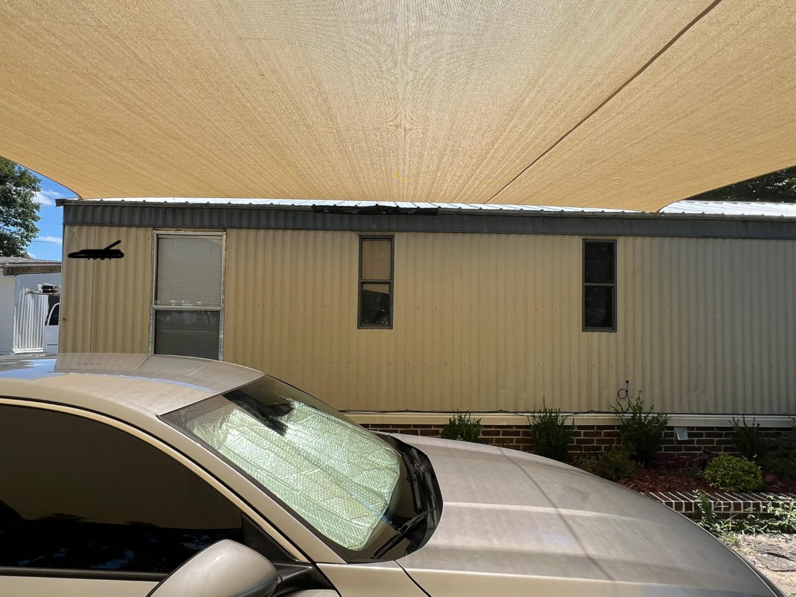 Shade&Beyond 16'X16'X16' Sun Shade Sail Sand Triangle | 95% UV Block, Curved Edge, Permeable Canopy customer photo 2