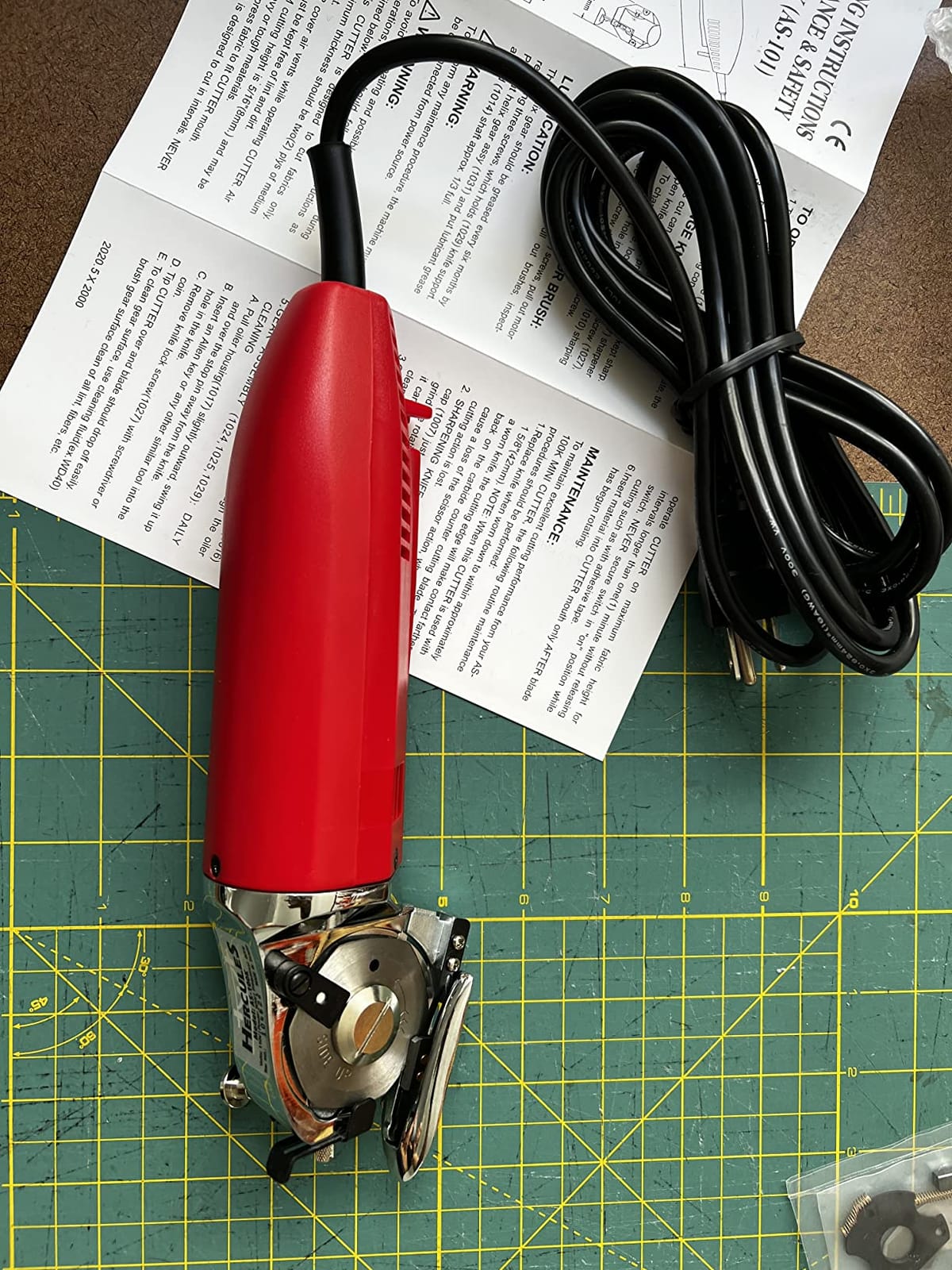 Hercules AS100-K Electric Rotary Fabric Mini Cutter & Round Knife Cutting Machine (AS100-K Cutter) customer photo 1