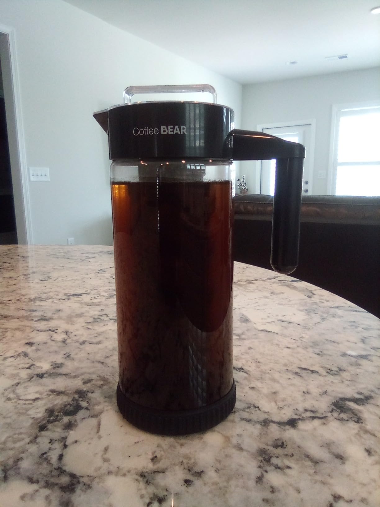 COFFEE BEAR – Cold Brew Coffee Maker and Iced Tea Brewer, Large 1.3L (44oz) Borosilicate Glass Pitcher with Reusable Mesh Filter, Easy to Clean, Dishwasher Safe customer photo 1