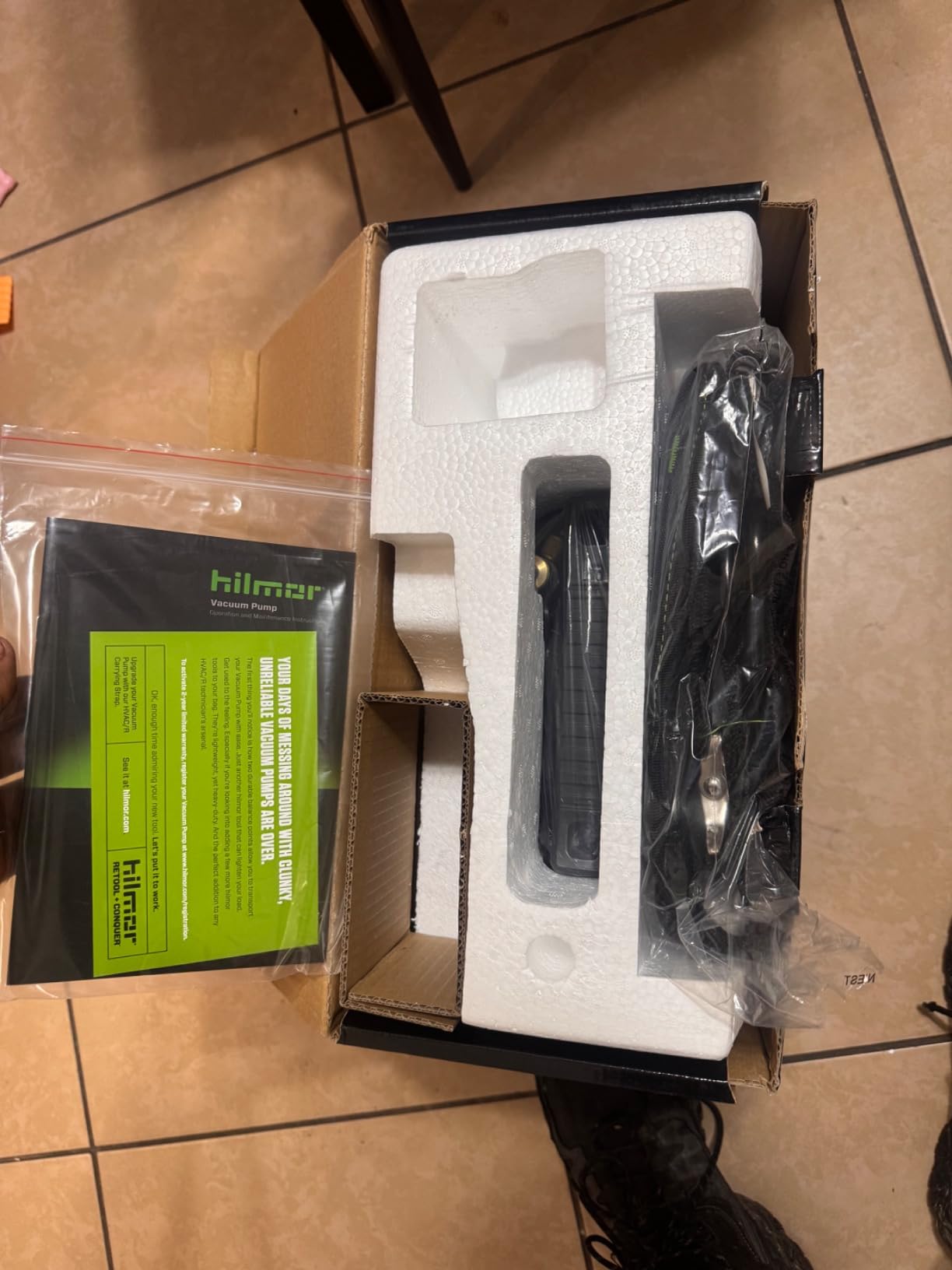 Hilmor 1948121 HVAC 5 CFM Vacuum Pump for HVAC Tools and Equipment, 120 Volts, 1/2 Horsepower, 11 oz. Oil Capacity, 7.5 amps, 3440 RPM customer photo 2
