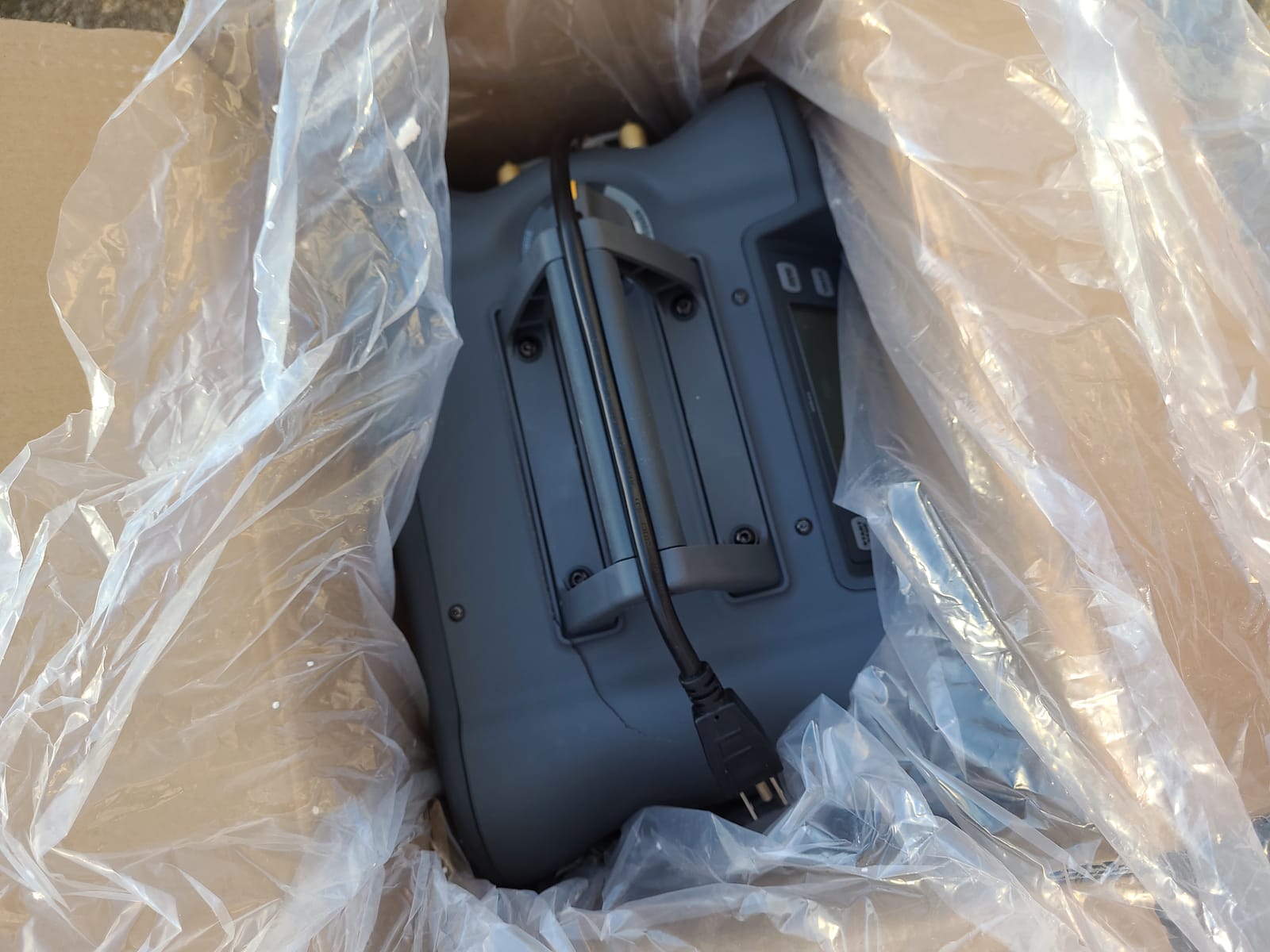Fieldpiece - MR45 Lightweight Digital Refrigerant Recovery Machine - Wide Operating Voltage with Easy Access Ports - A2L Compatible customer photo 2