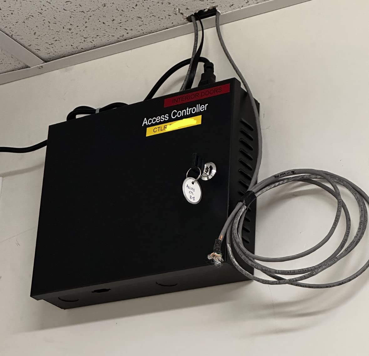 4 Doors Access Control System Core Control Components Metal 5A 110V-240V Power Supply Box and 4 Doors TCP/IP Access Control Panel Wiegand Controller, Computer Based Software, Remote Open customer photo 1