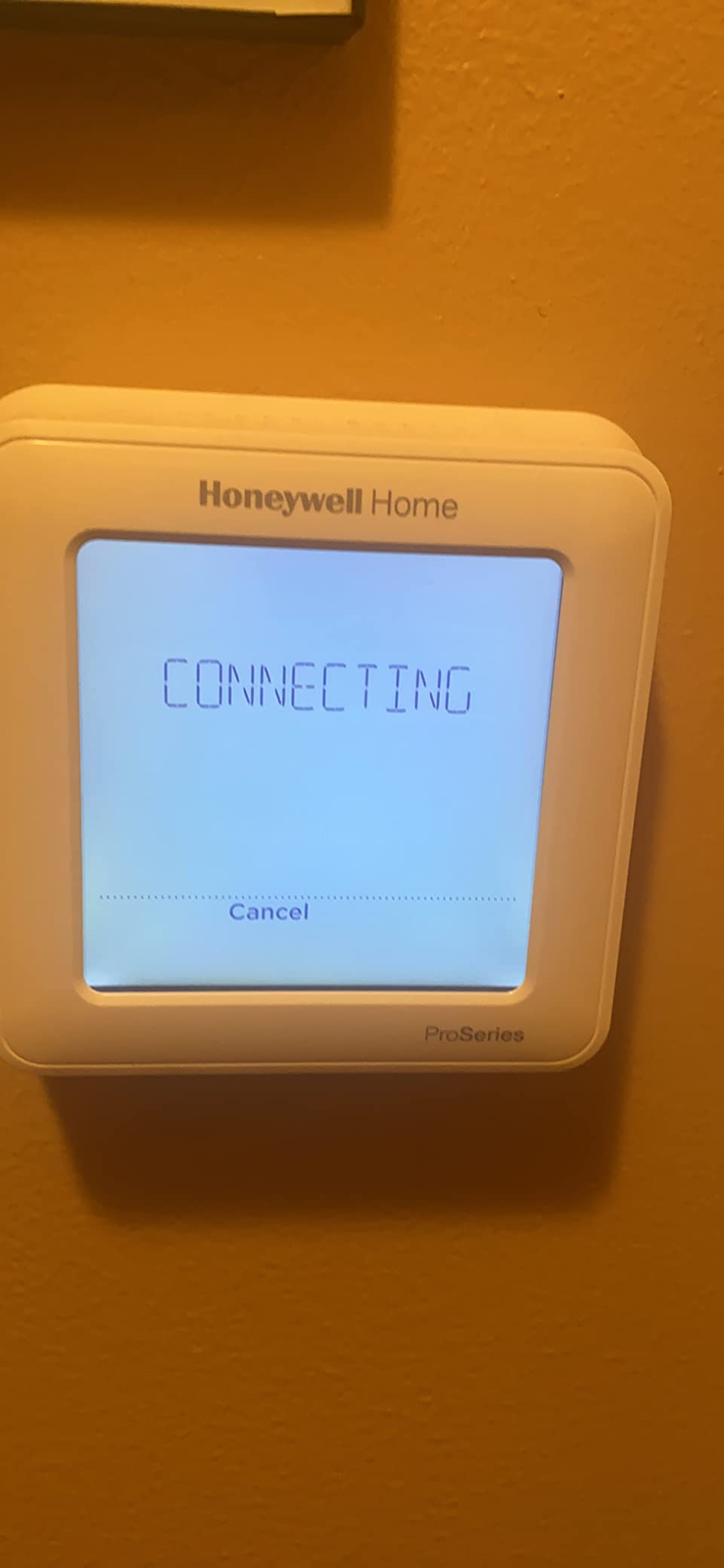 Honeywell TH6220WF2006/U Lyric T6 Pro Wi-Fi Programmable Thermostat with Stages Up to 2 Heat/1 Cool Heat Pump or 2 Heat/2 Cool Conventional customer photo 2