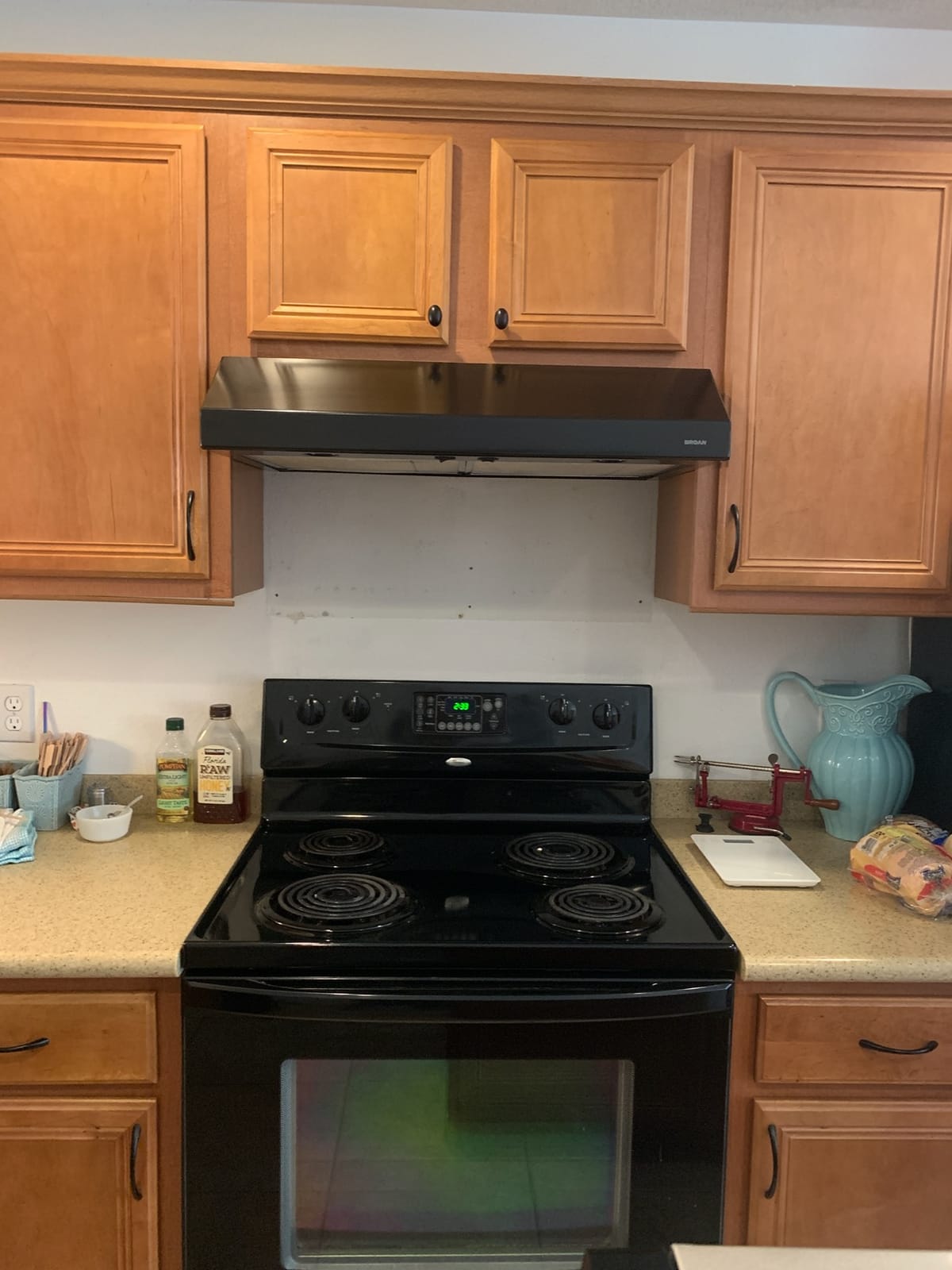Broan-NuTone BCSD124WW Glacier Range Hood with Light, Exhaust Fan for Under Cabinet, White, 24-inch customer photo 1