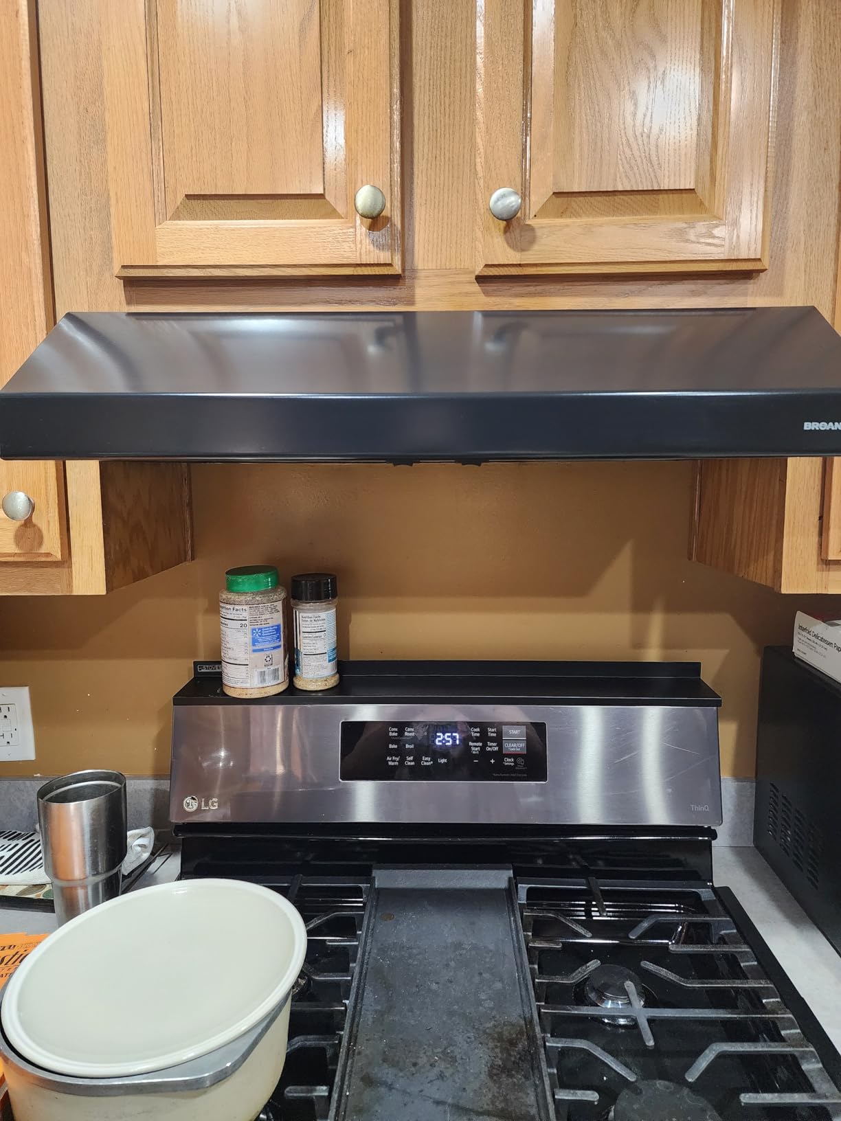 Broan-NuTone BCSD124WW Glacier Range Hood with Light, Exhaust Fan for Under Cabinet, White, 24-inch customer photo 2