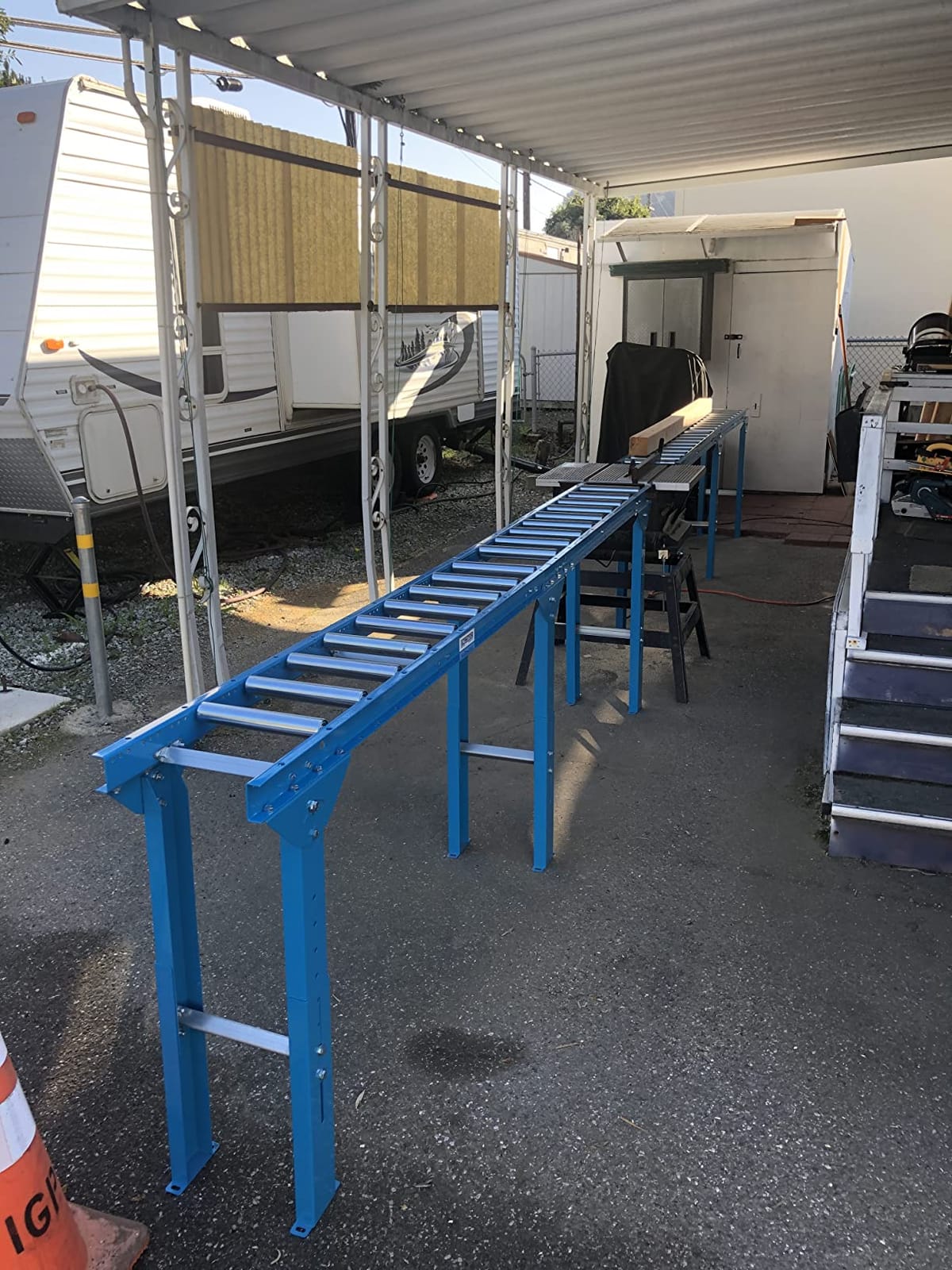 Light-Duty Gravity Conveyor with 1.5